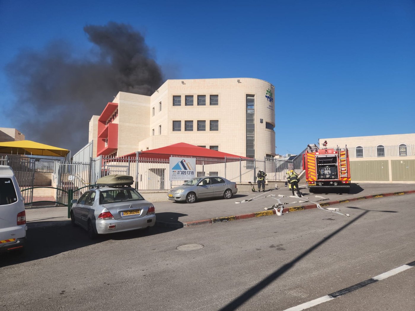 "שמענו פיצוץ בארוחת בוקר": שריפה פרצה בביתר עילית