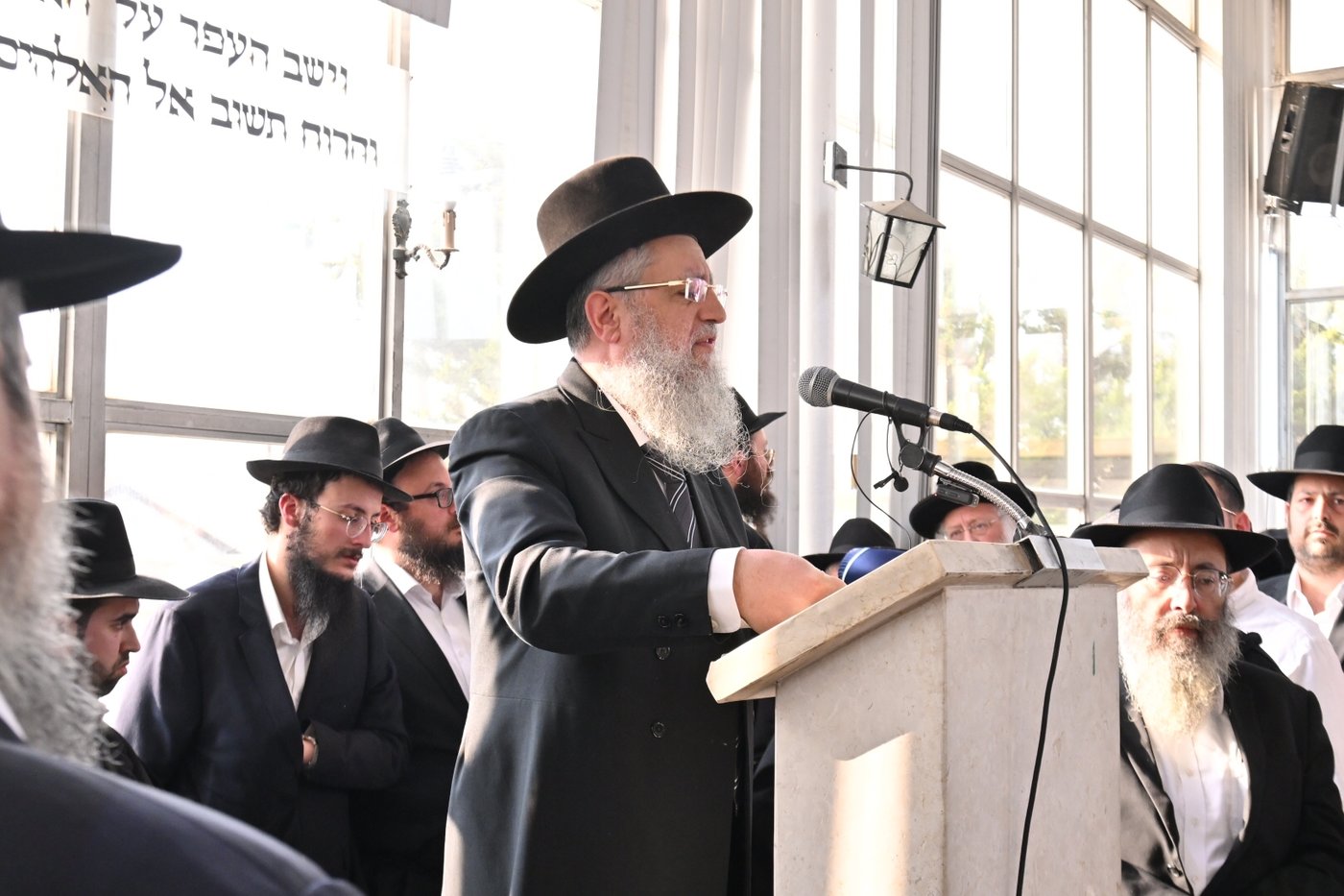 תיעוד: גדולי ישראל ואישי ציבור בהלווית הגר״ש אליטוב זצ״ל