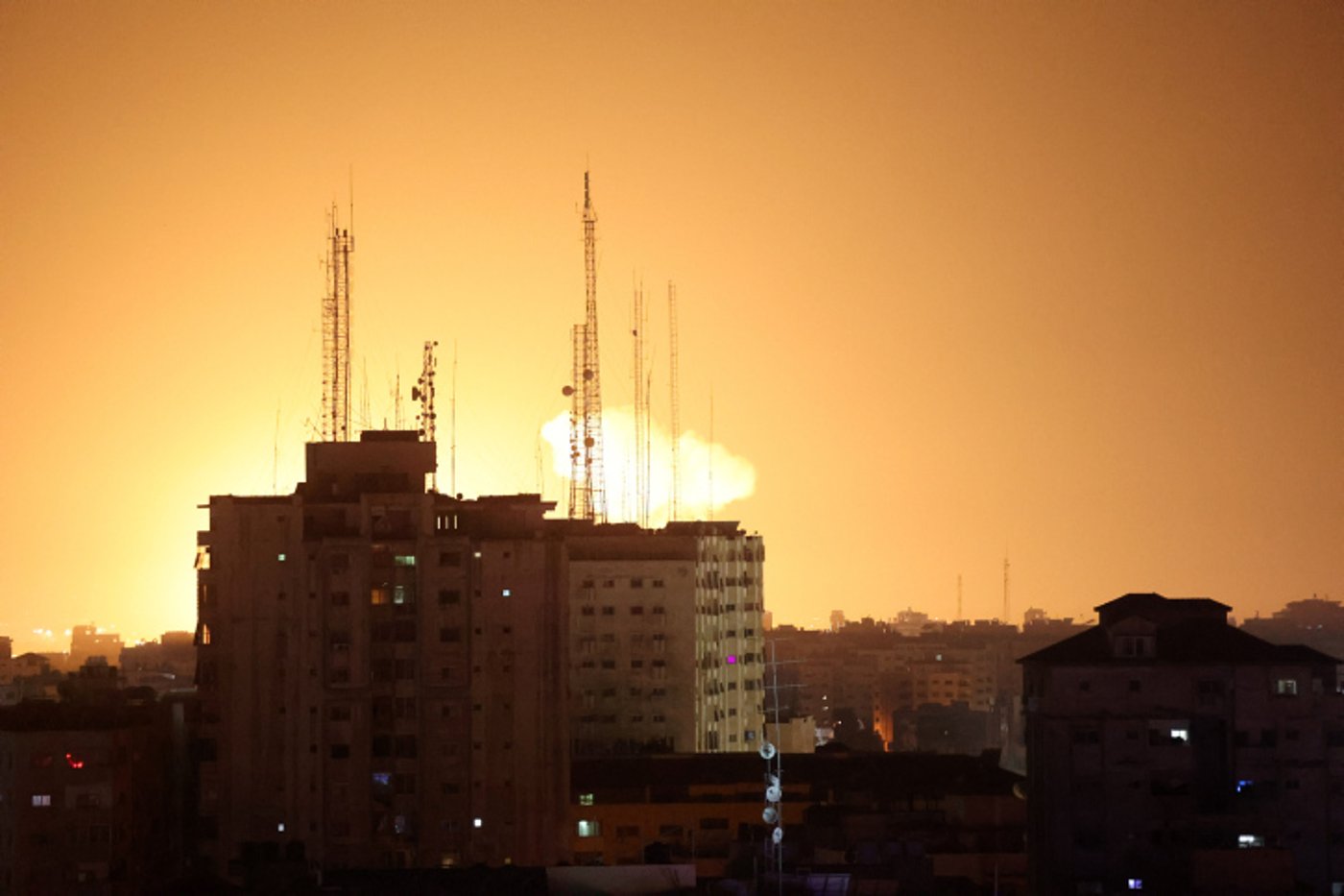 חברי קואליציה נגד גלנט: "מחסלים בכירים ולא מבזבזים תחמושת על נדל"ן"