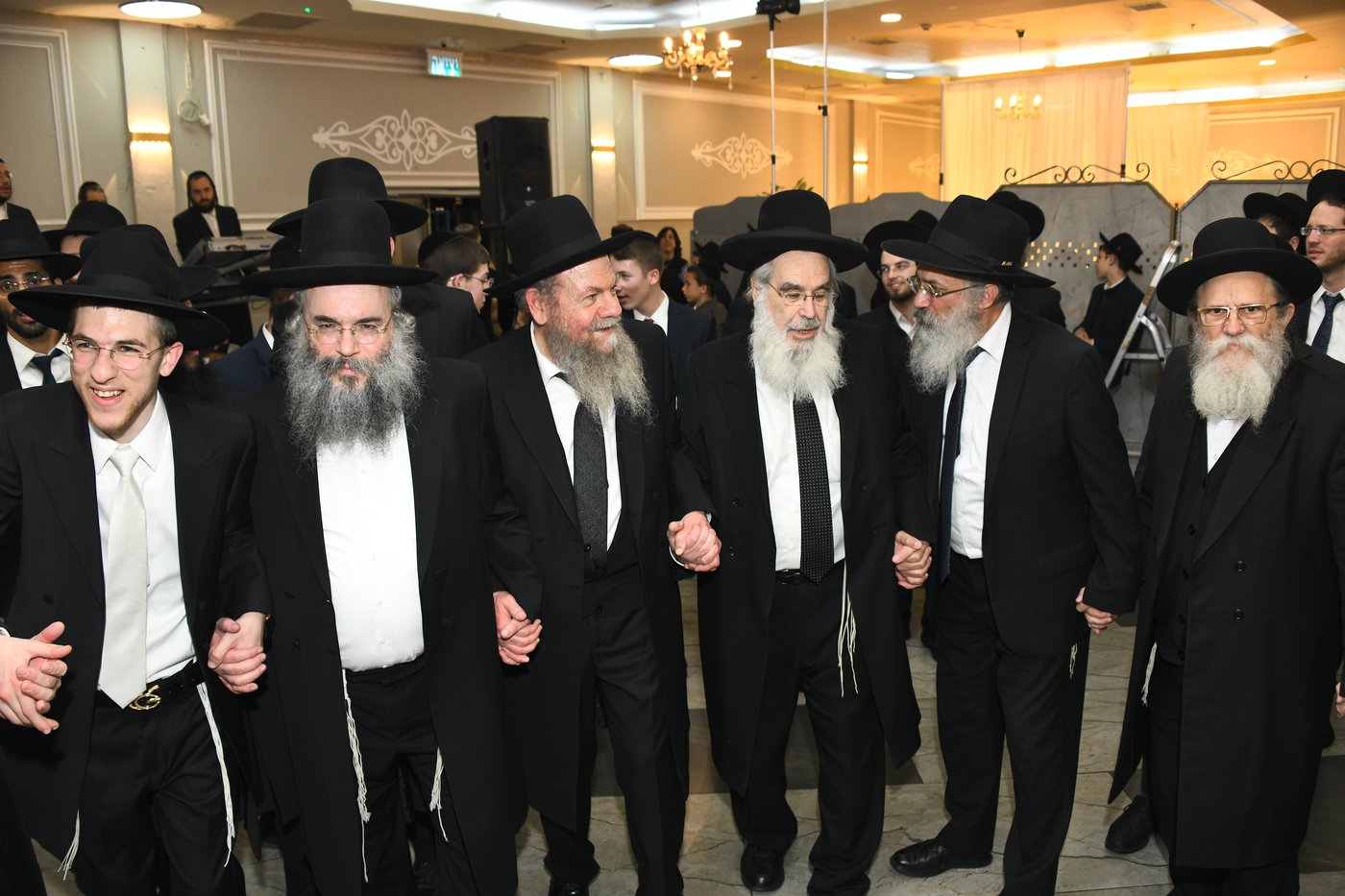 שמחת נישואי נכדת מרן שר התורה זצוק"ל | תיעוד ענק