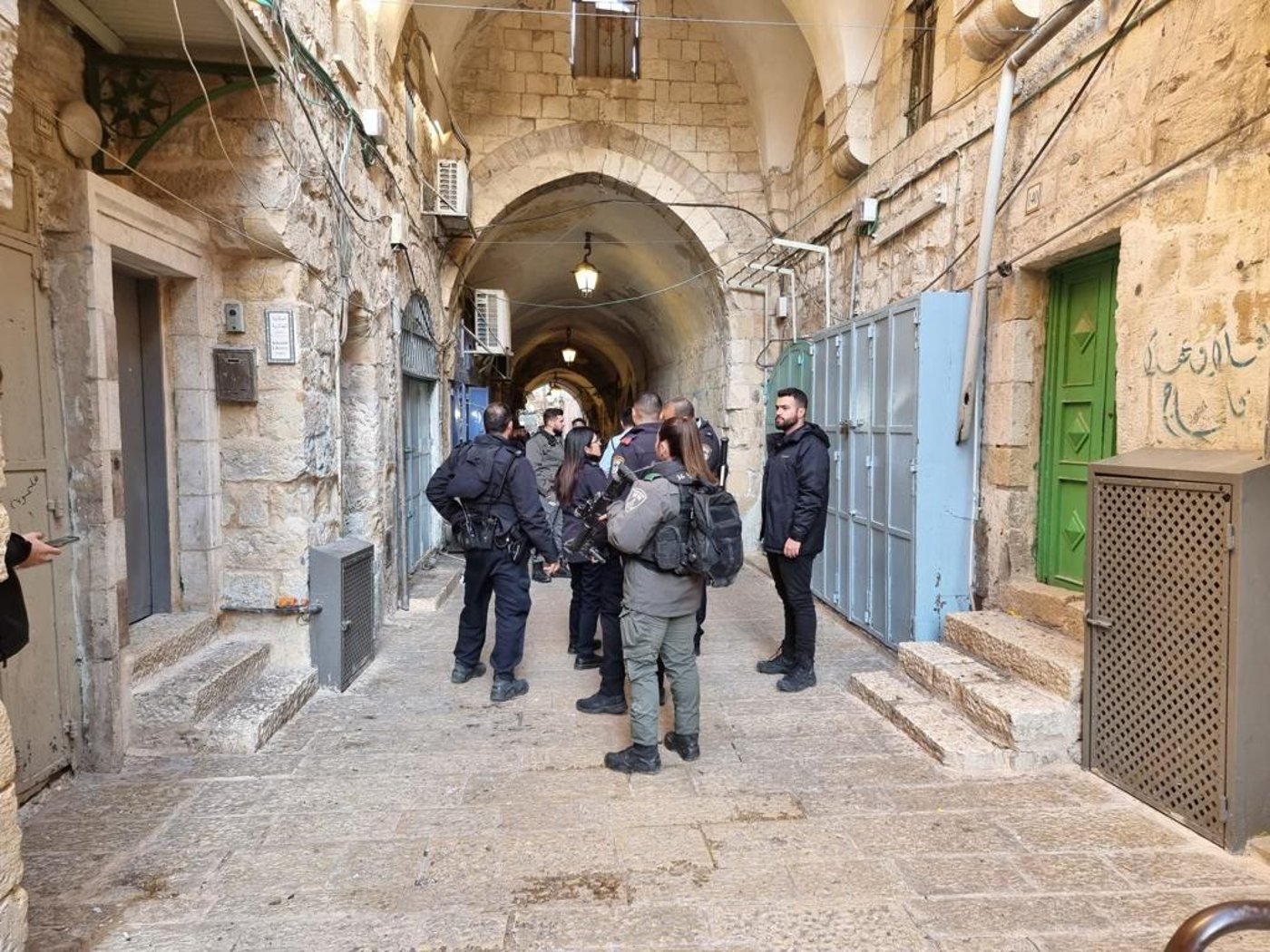 הסתיר את הסכין - ודקר יהודי שבירר את הדרך לכותל