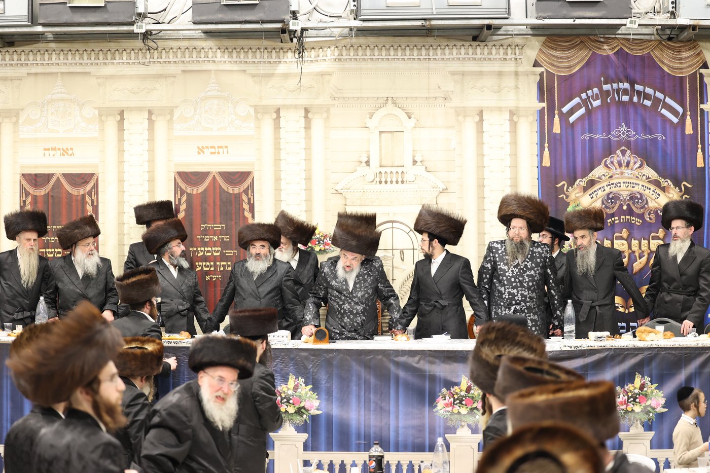 שבע ברכות המרכזי בחצרות לעלוב-טמשוואר אלעד