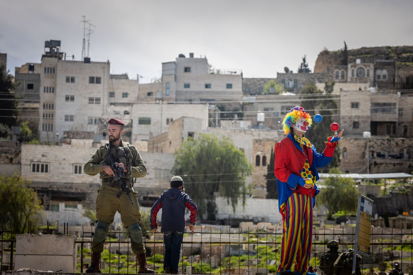 תחת אבטחה כבדה: כך חגגו פורים בחברון • גלריה