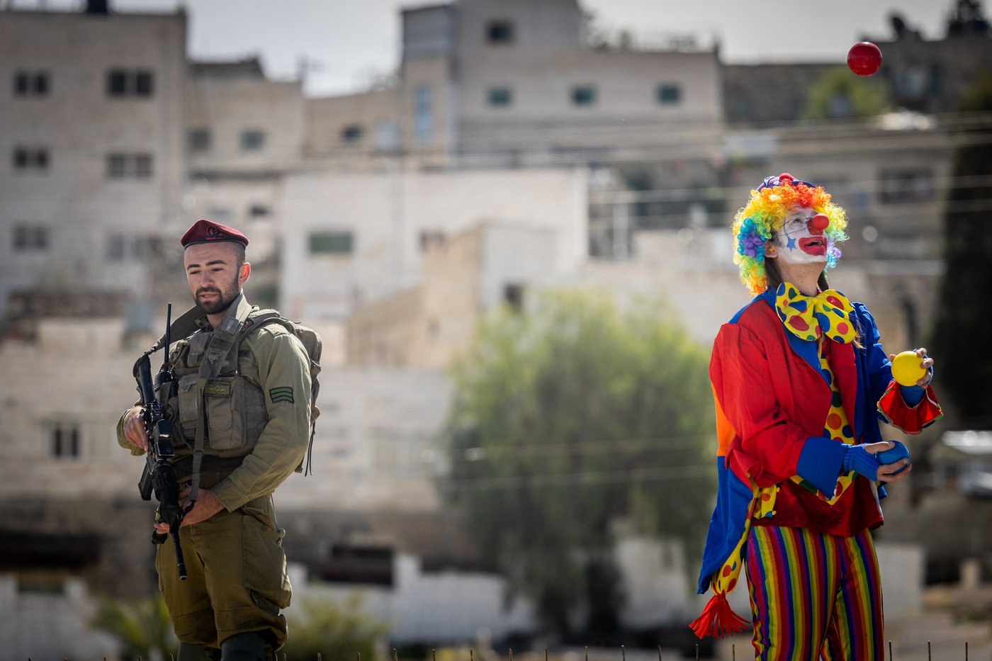 תחת אבטחה כבדה: כך חגגו פורים בחברון • גלריה