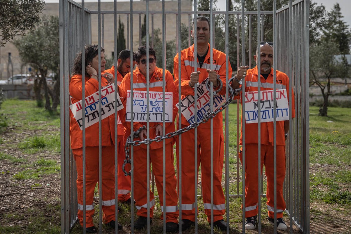 מול בית המשפט העליון: מיצג מחאה "נפגעי בג"ץ" | תיעוד