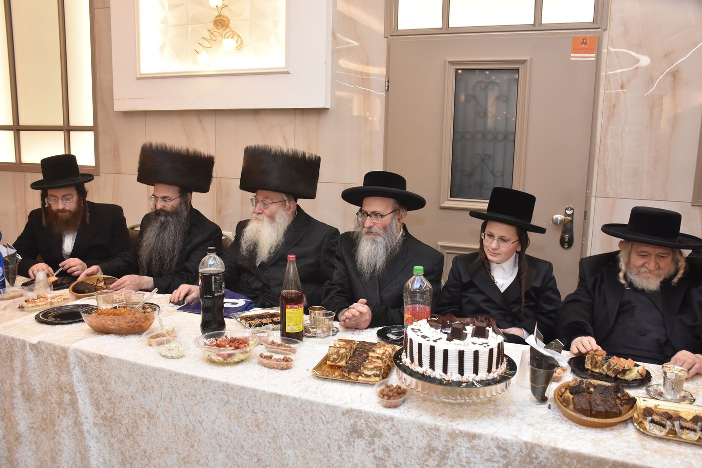 שמחת בר המצווה בספינקא סאסרעגן | צפו