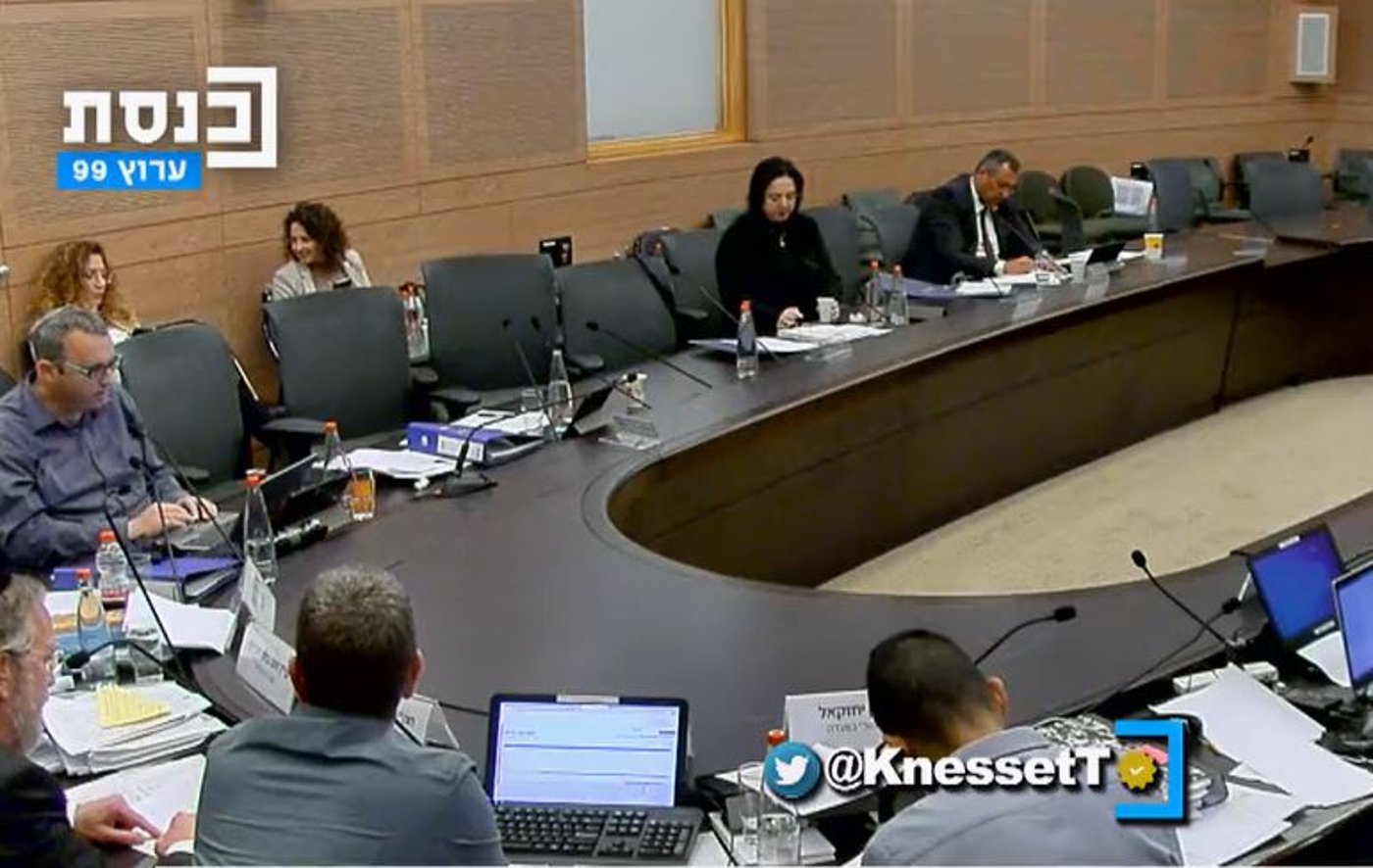 במהלך ההצבעה: כך הגיבו חברי הוועדה לדיווח שיואב גלנט פוטר