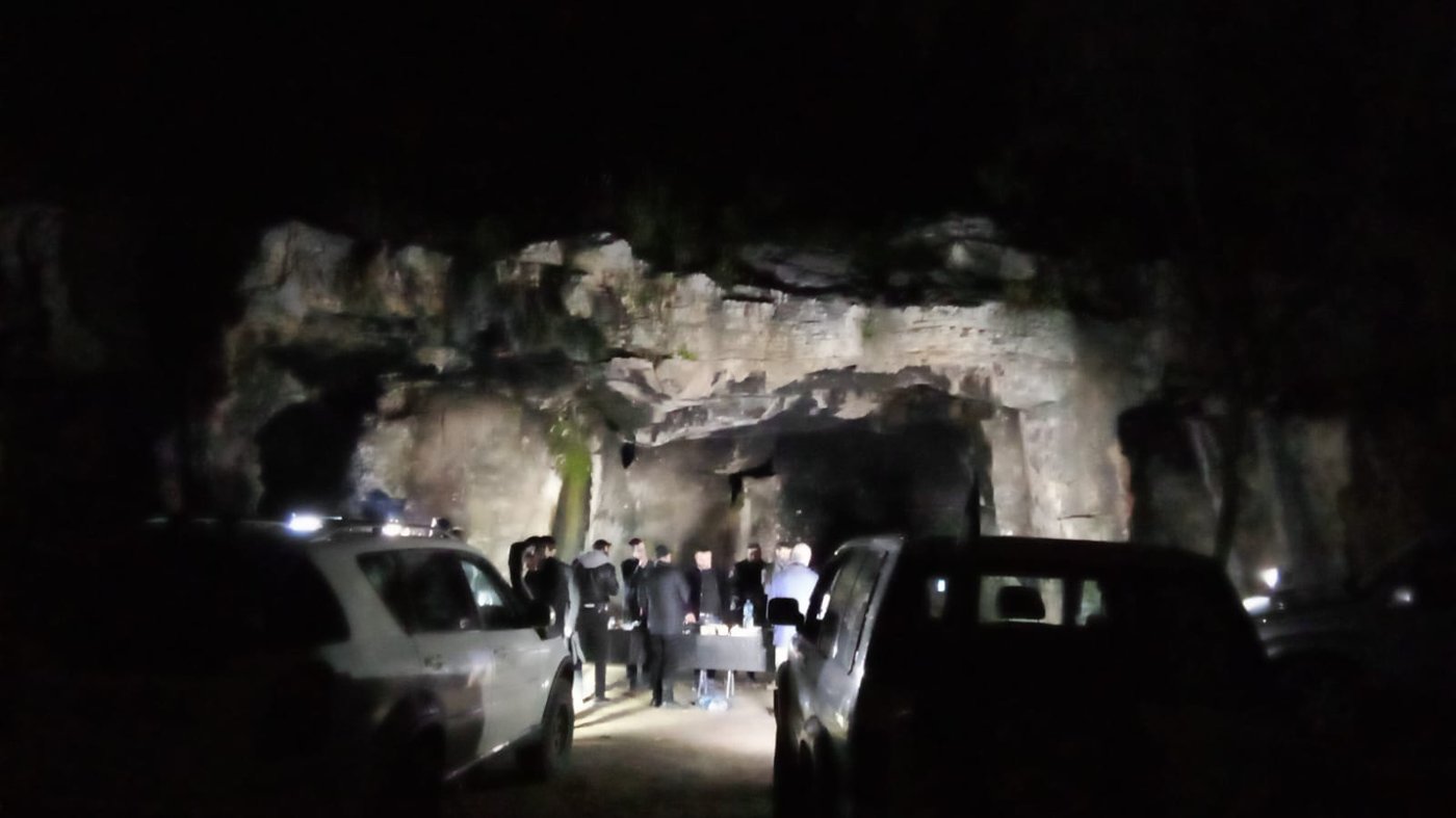 מפתיע: סיום
"מסכת נזיר" ב"מערת הנזירים" – "מערת הרשב"י"