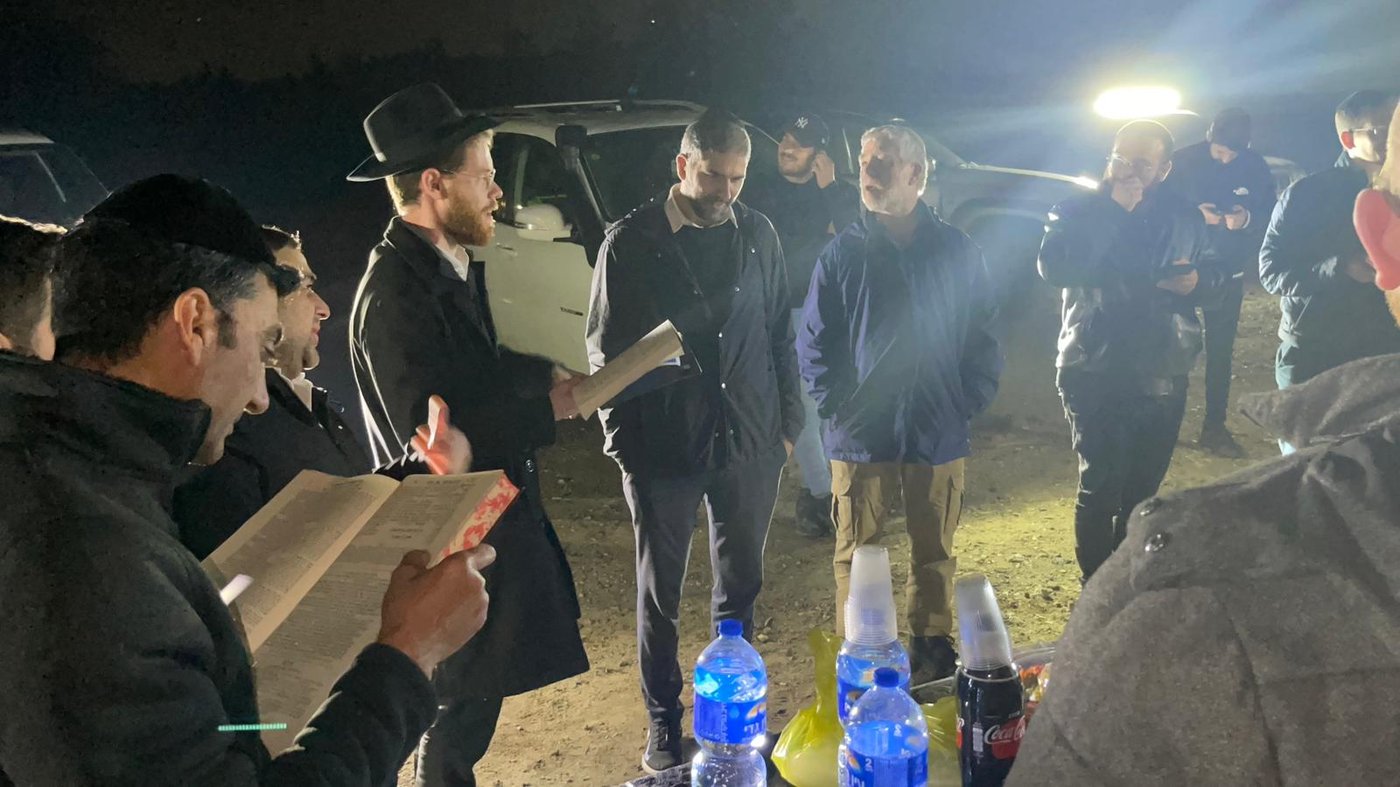 מפתיע: סיום
"מסכת נזיר" ב"מערת הנזירים" – "מערת הרשב"י"