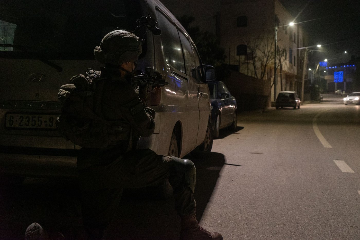 אבנים ויריות לעבר כוחות הביטחון בעת מעצר מבוקשים