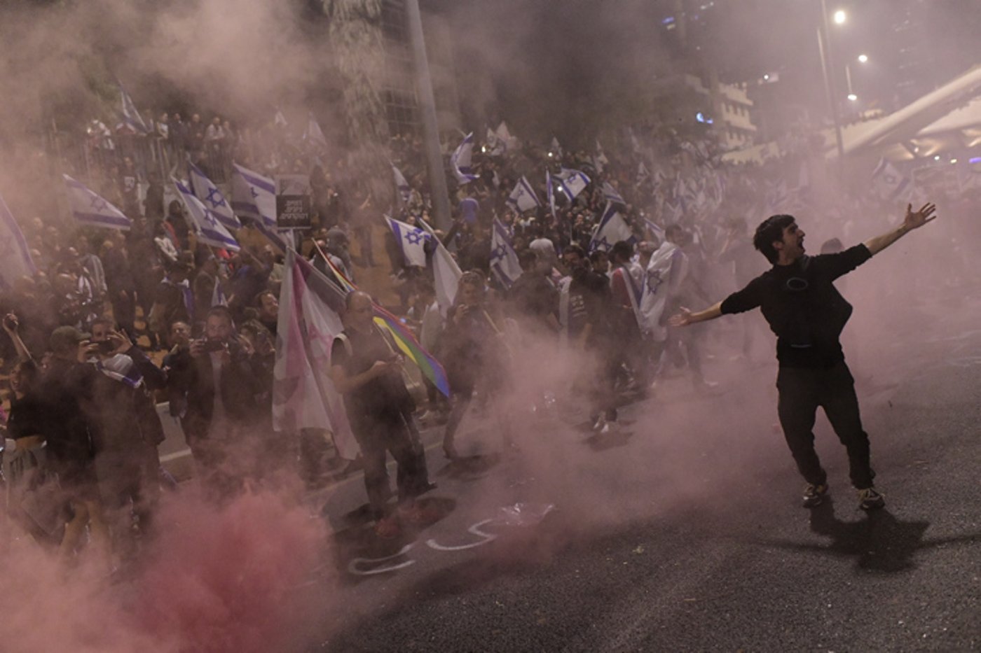ההפגנות נגד הרפרומה, הלילה