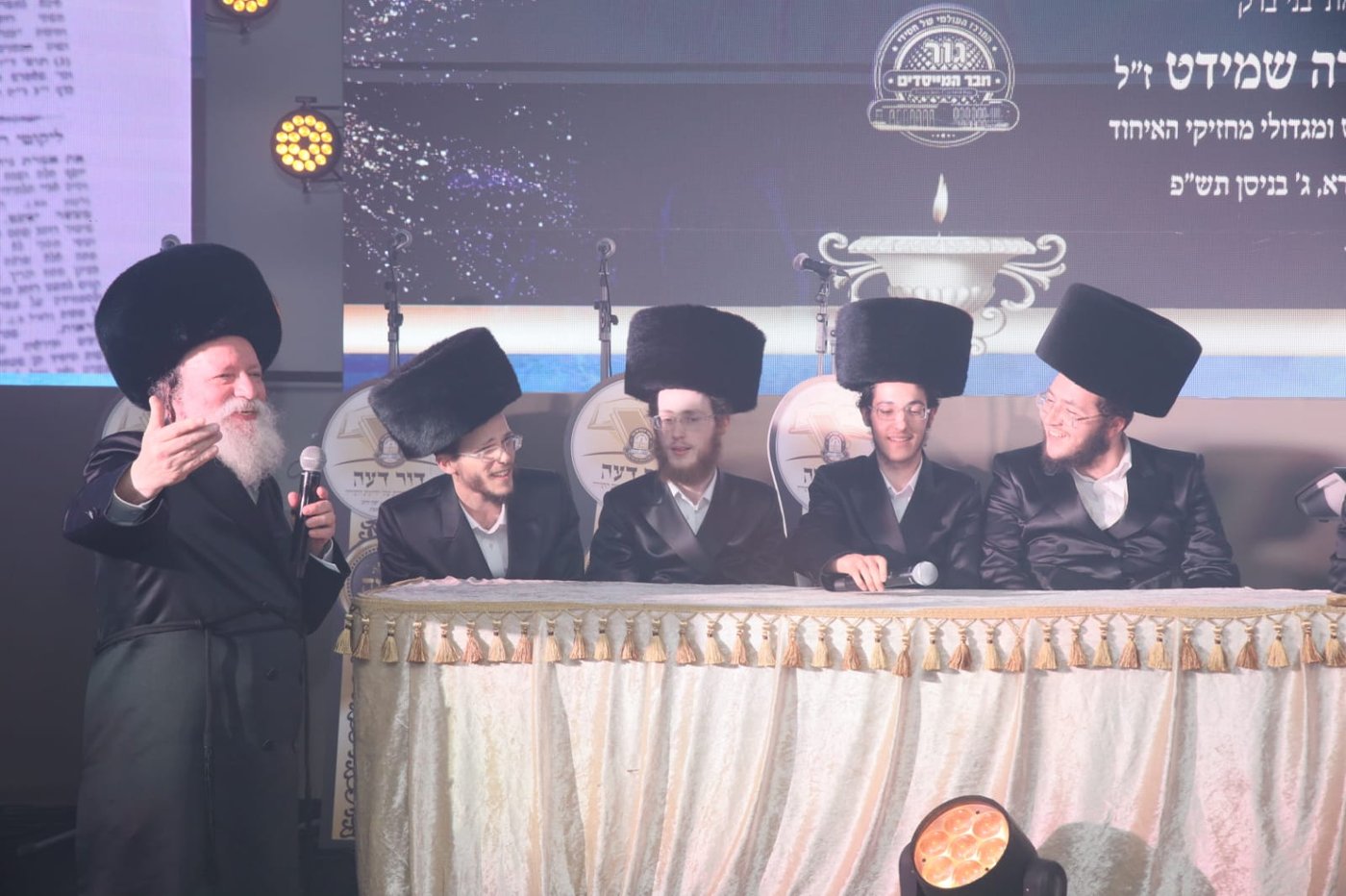 האברכים של גור סיימו את כל הש"ס בעל פה • תיעוד