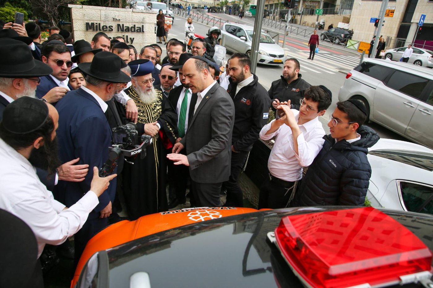 הראש"ל: רכב חשמלי עדיף לצורך נסיעה להצלת חיים בשבת