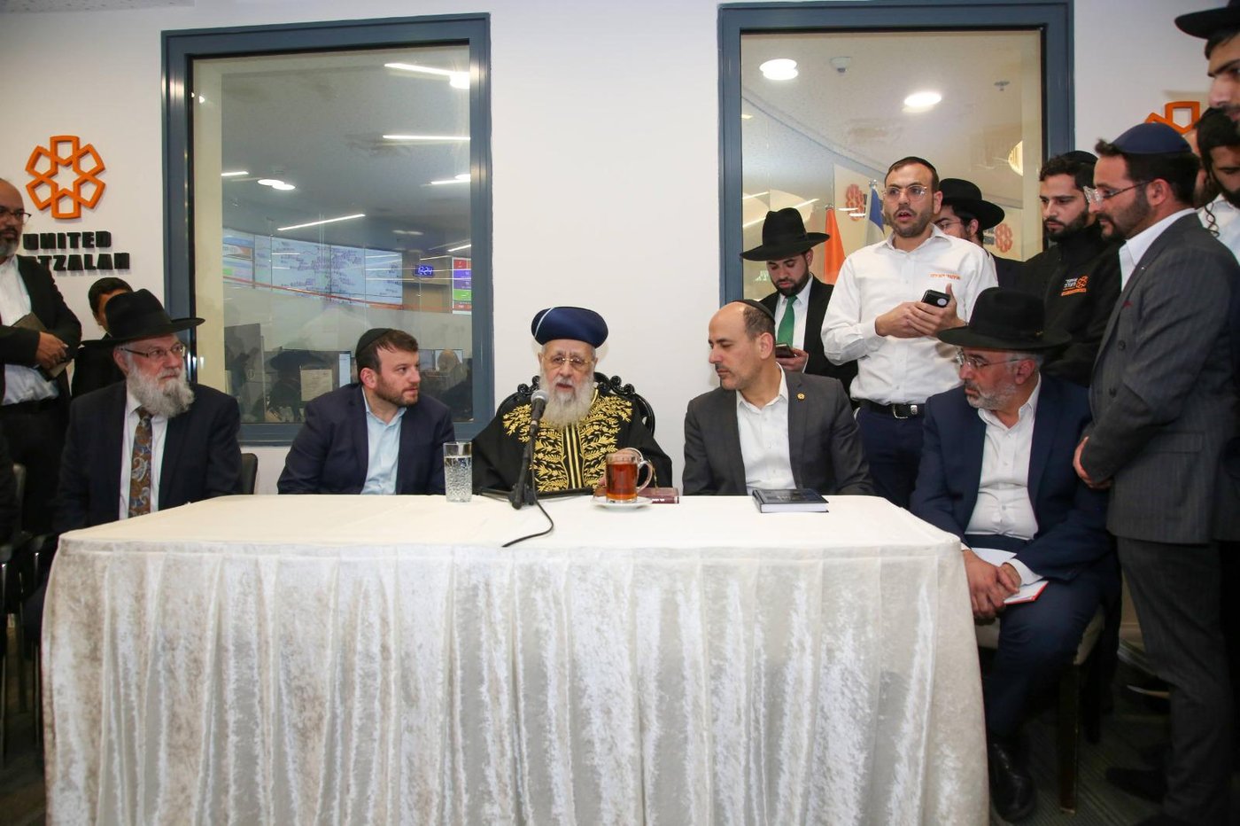הראש"ל: רכב חשמלי עדיף לצורך נסיעה להצלת חיים בשבת