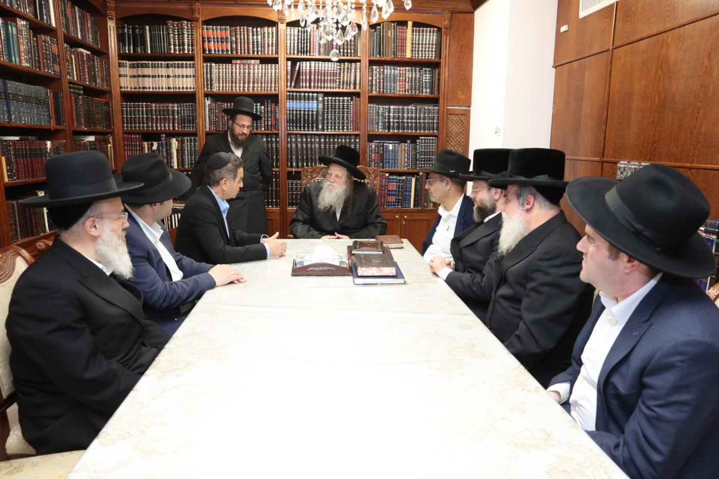 מנכ"ל מאוחדת הנכנס מקבל את ברכתם של גדולי ישראל בבני ברק