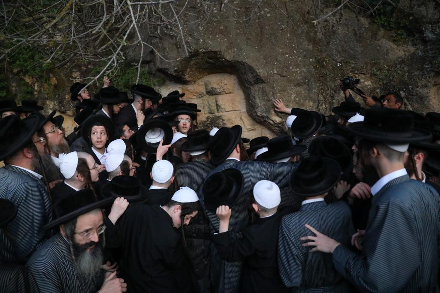 האדמו"ר מתולדות אהרן בשאיבת מים שלנו | תיעוד