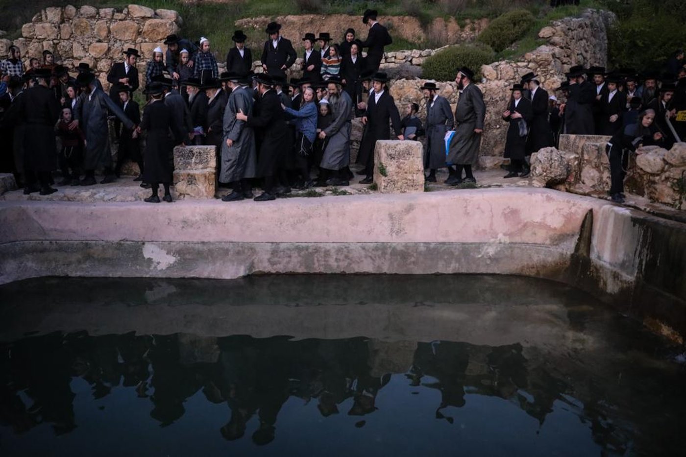 האדמו"ר מתולדות אהרן בשאיבת מים שלנו | תיעוד
