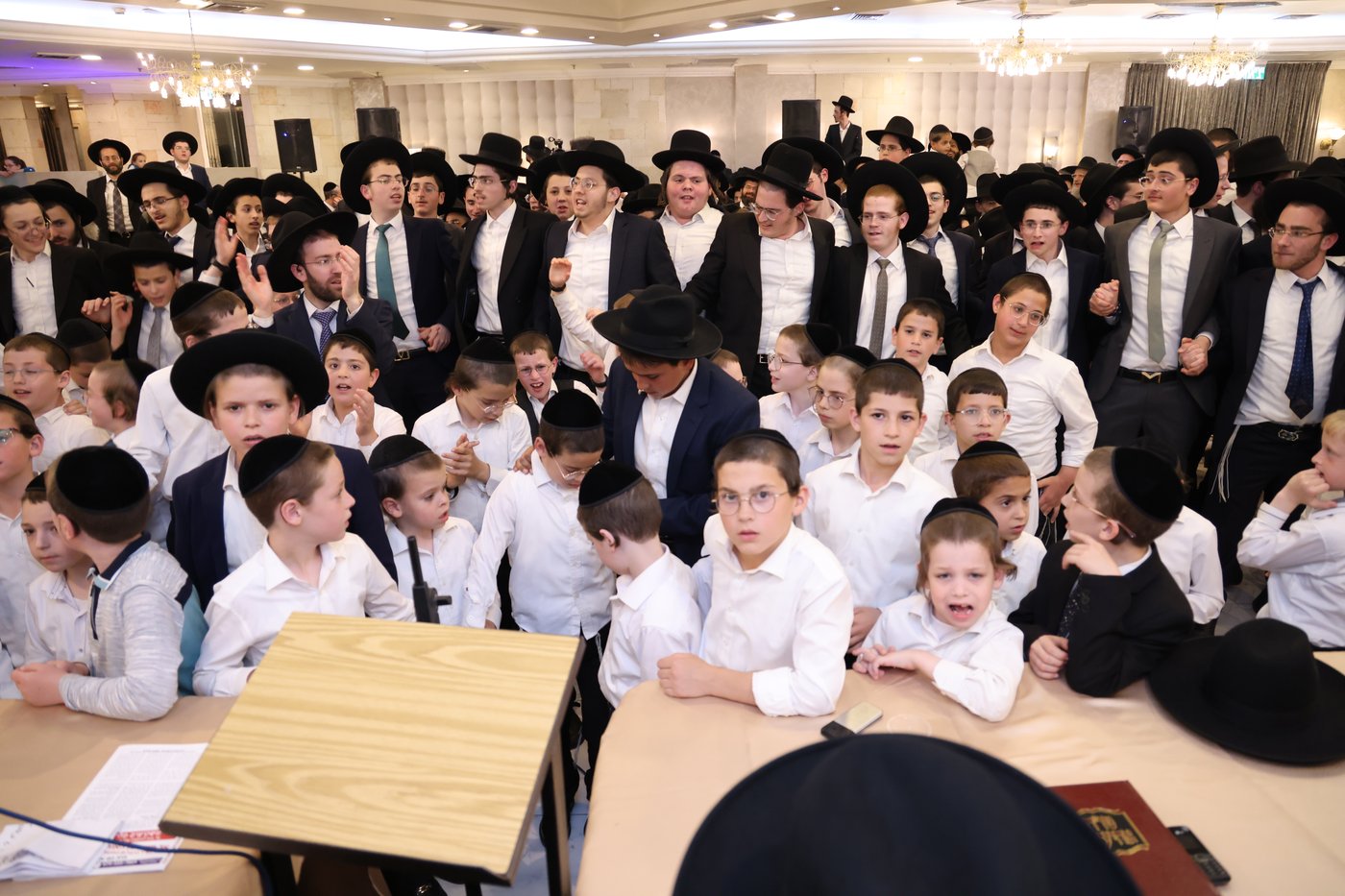 כפי 'המסורת': הפלג הירושלמי התכנסו ל'הקבלת פני רבו' בפסח