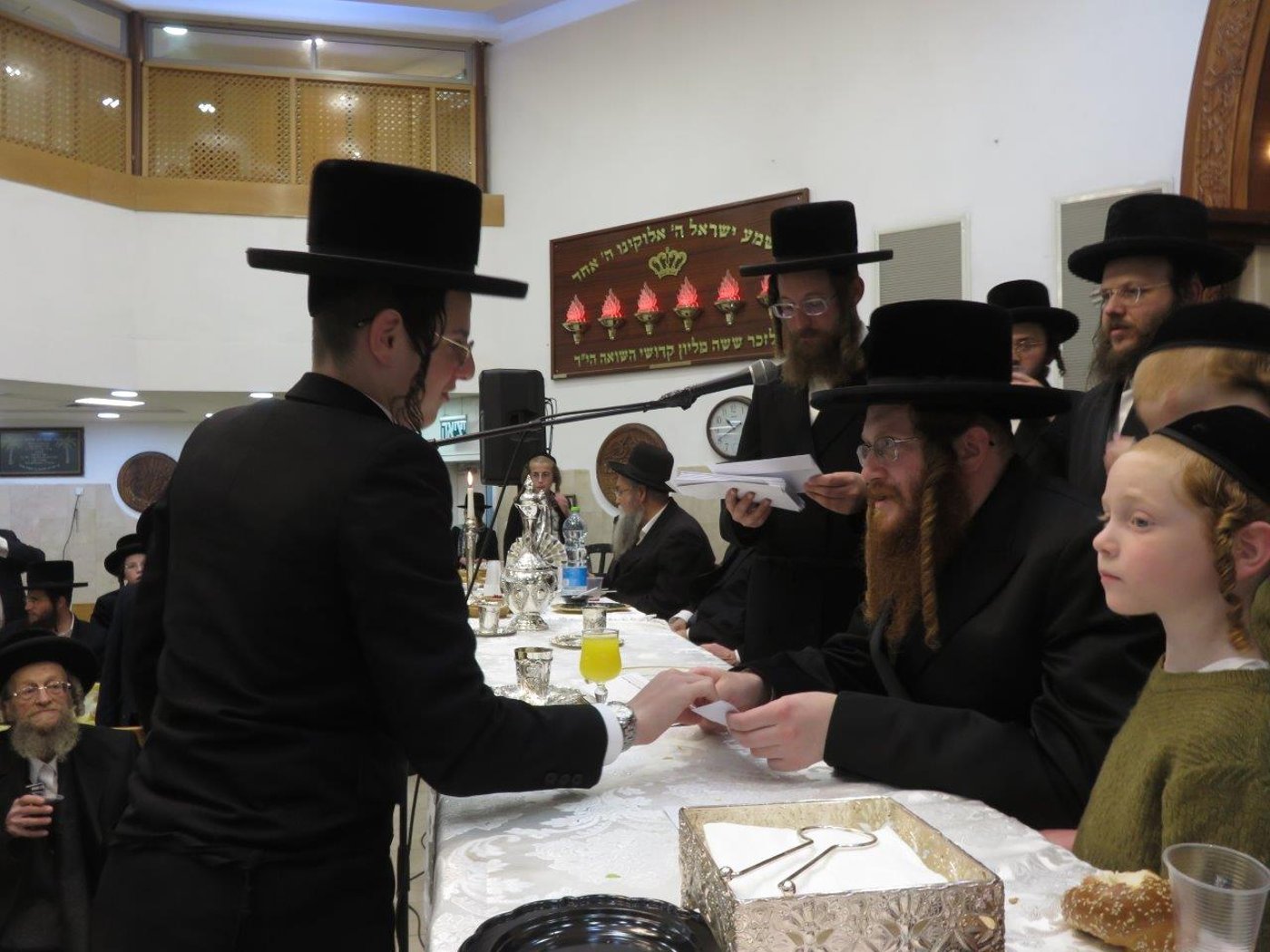 בקאליב
ציינו ארבע שנים לפטירת האדמו"ר מקאליב זיע"א