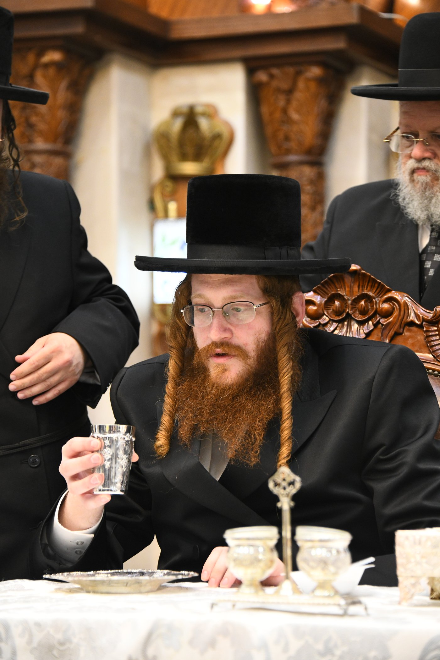 בקאליב
ציינו ארבע שנים לפטירת האדמו"ר מקאליב זיע"א 