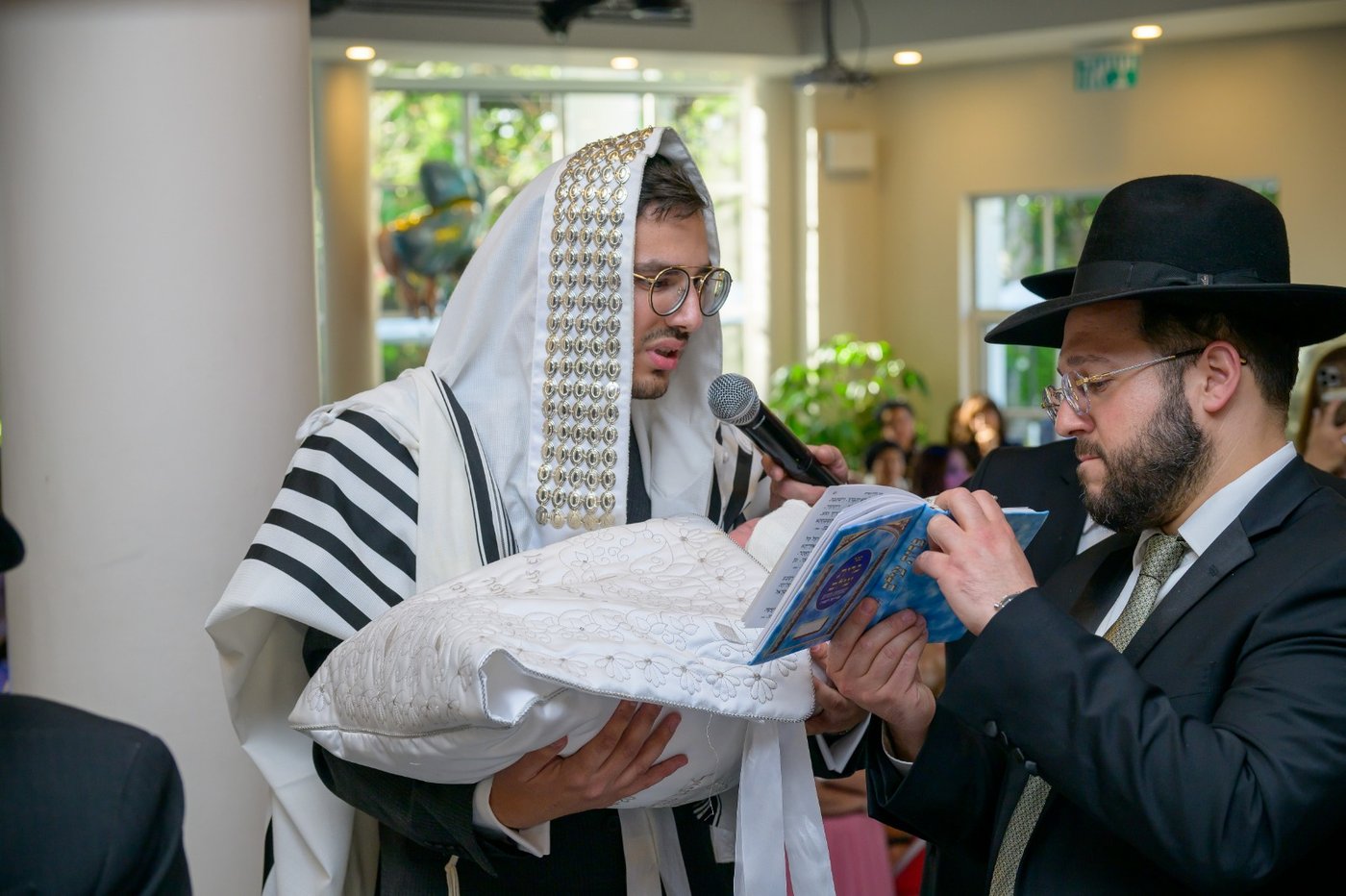 שמחת הברית לנינו של הגר"מ מאיה • תיעוד