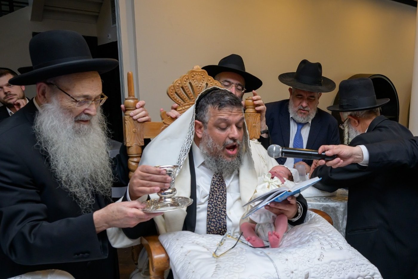 שמחת הברית לנינו של הגר"מ מאיה • תיעוד
