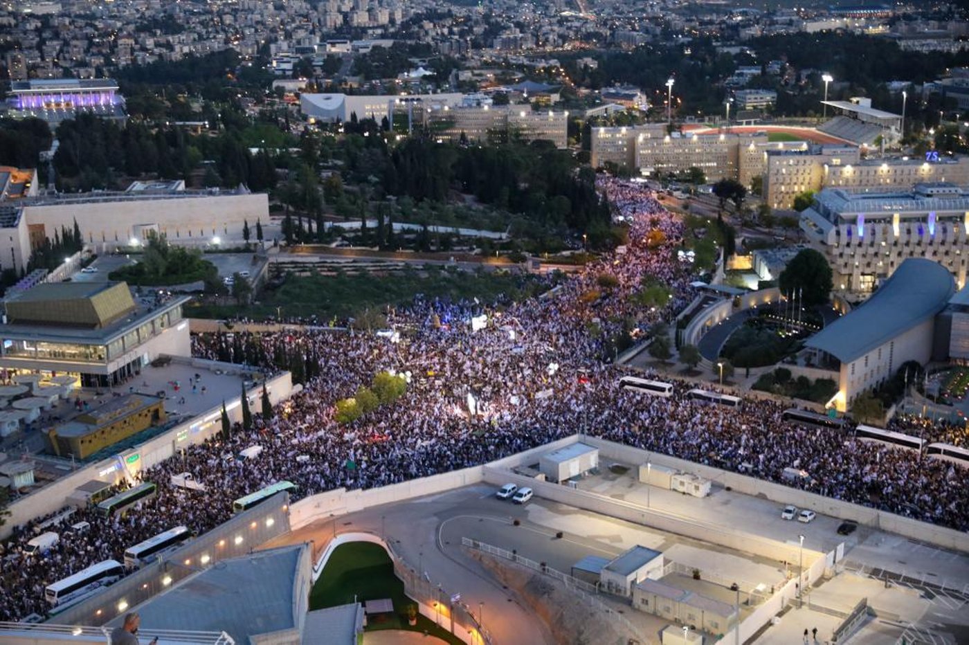 המוחים הערב