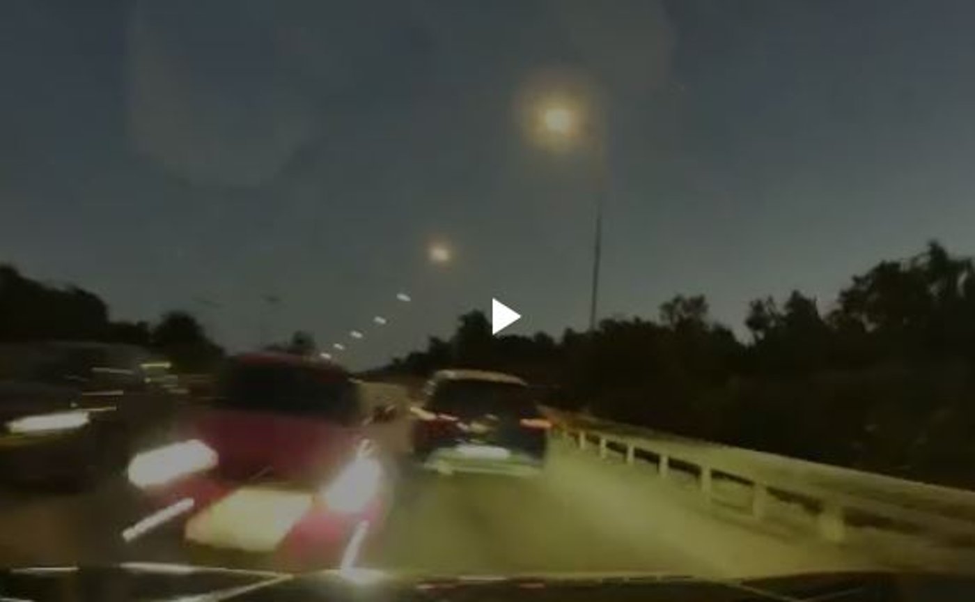 שוקי סלומון ובני פרידמן בגרסה הווקאלית: "שיר הצדקה"