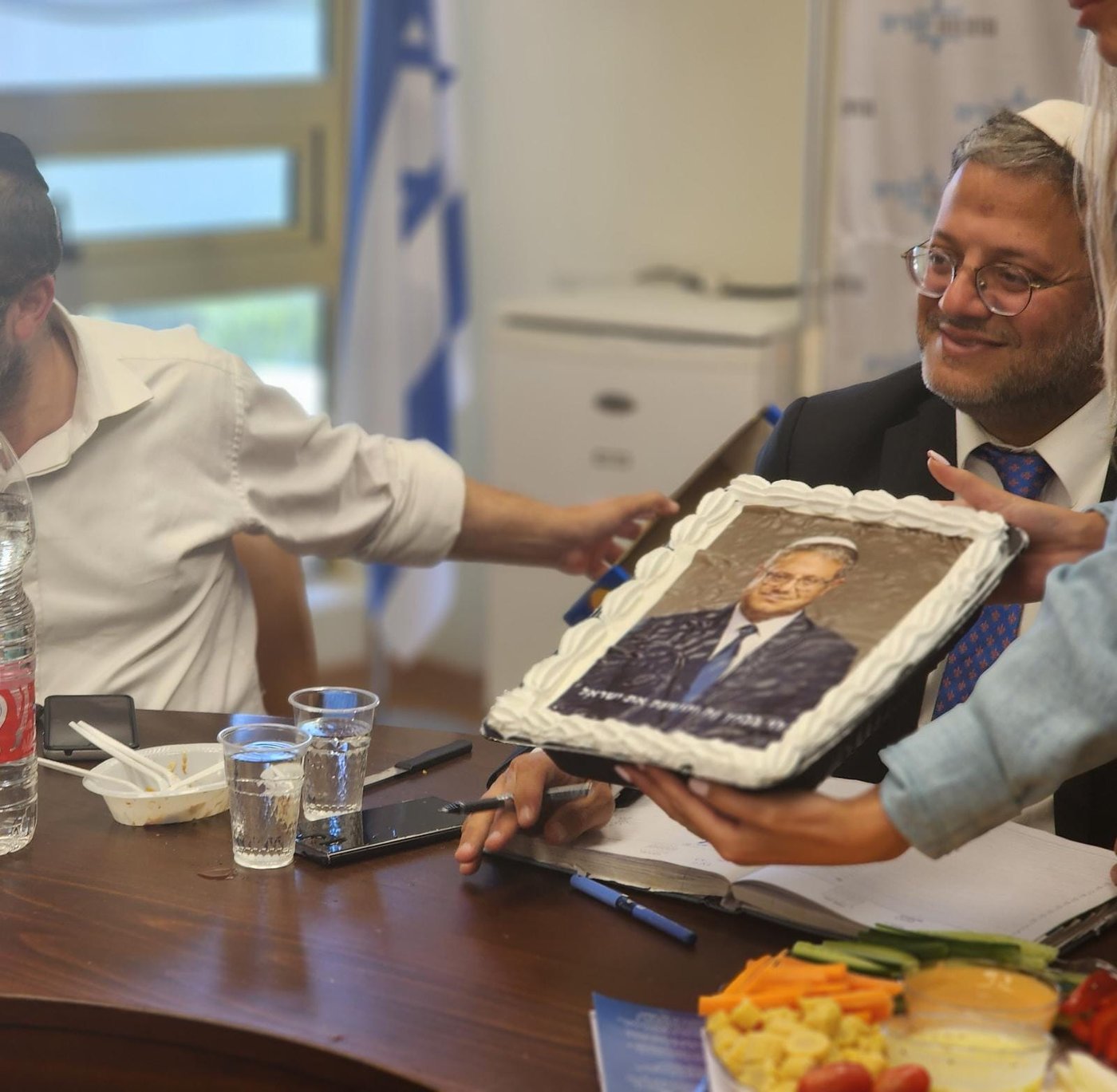 זופניק בכיכר • כל התמונות, הנייעס והחשיפות של השבוע