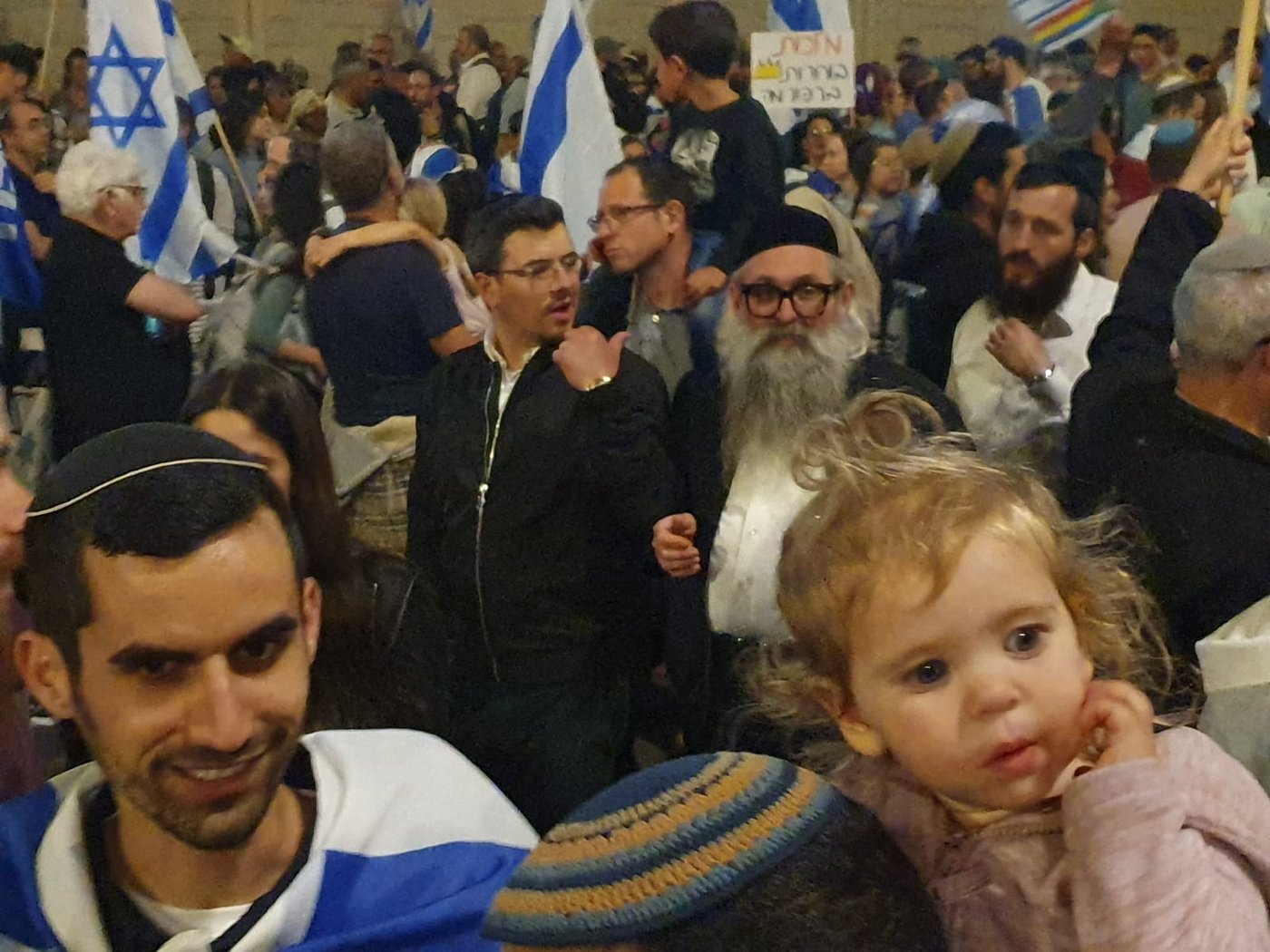 זופניק בכיכר • כל התמונות, הנייעס והחשיפות של השבוע