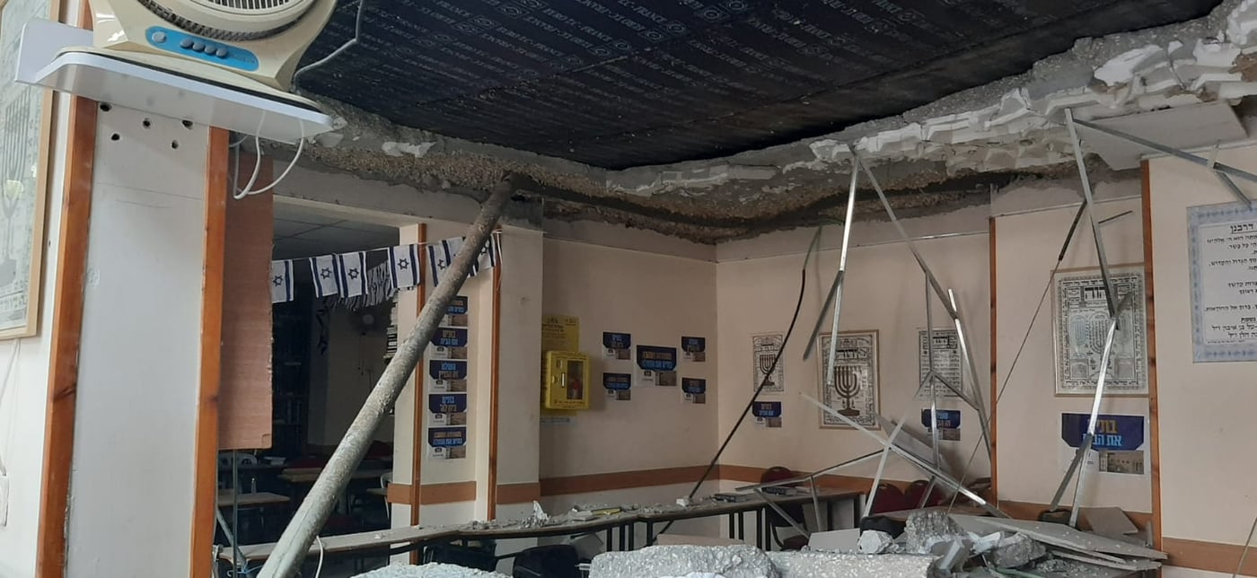 "נמנע אסון כבד"; תקרה קרסה בבית כנסת שנבנה ללא היתר