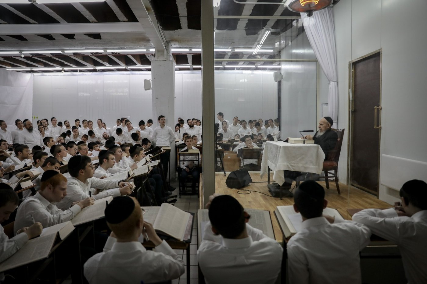 תיעוד דומע: כך נראה יום בחייו של מרן ראש הישיבה הגר"ג אדלשטיין זצוק"ל