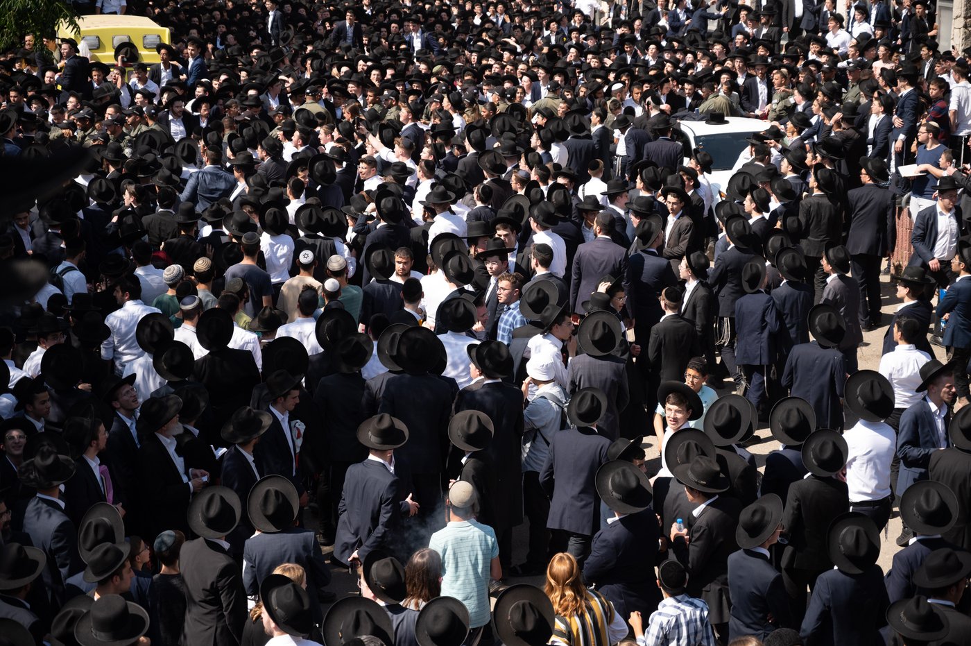200 אלף מלווים ב-108 תמונות | אשכבתיה דרבי - התיעוד המסכם מכל מוקדי ההלוויה