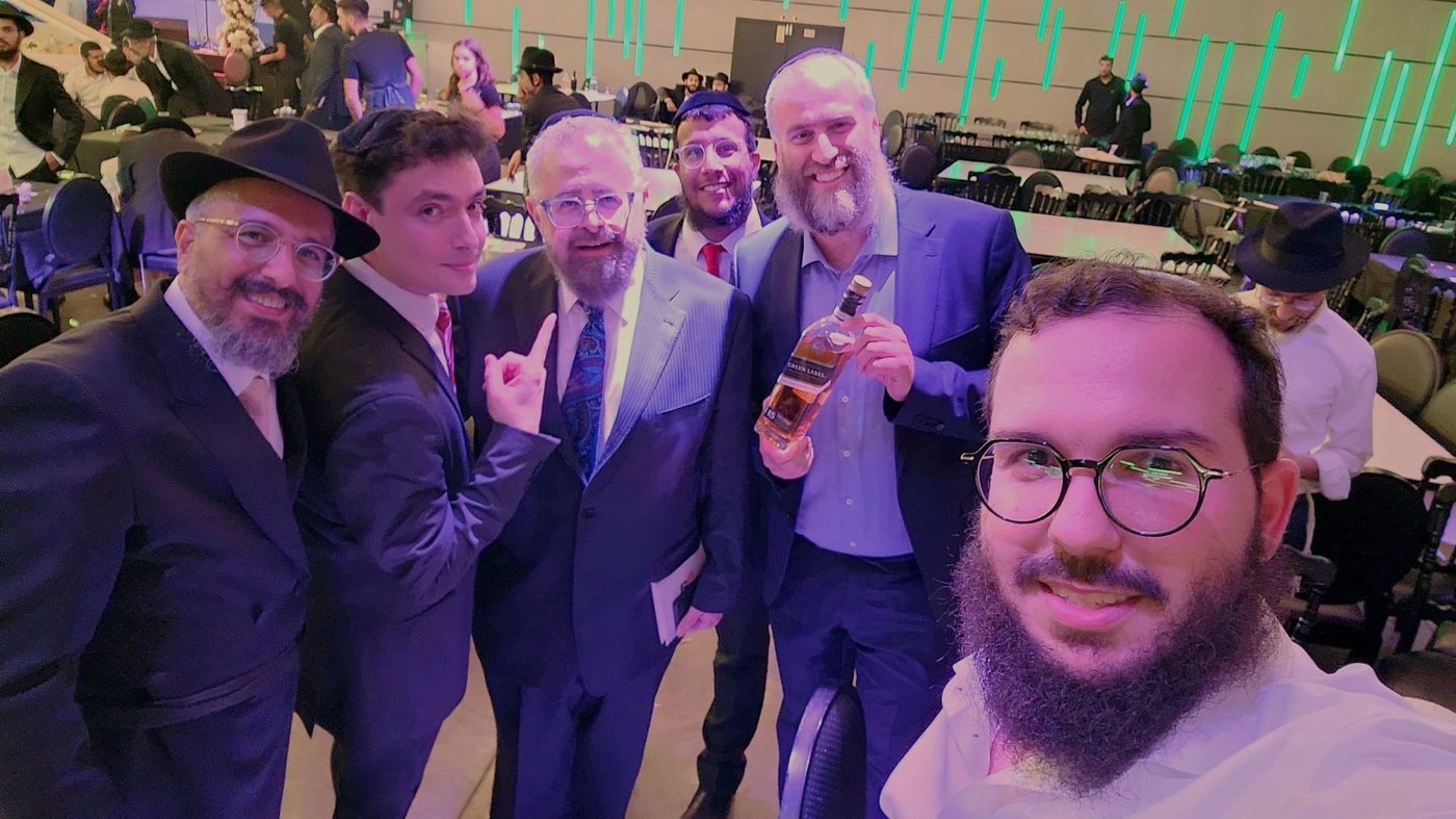 זופניק בכיכר • כל התמונות, הנייעס והחשיפות של השבוע