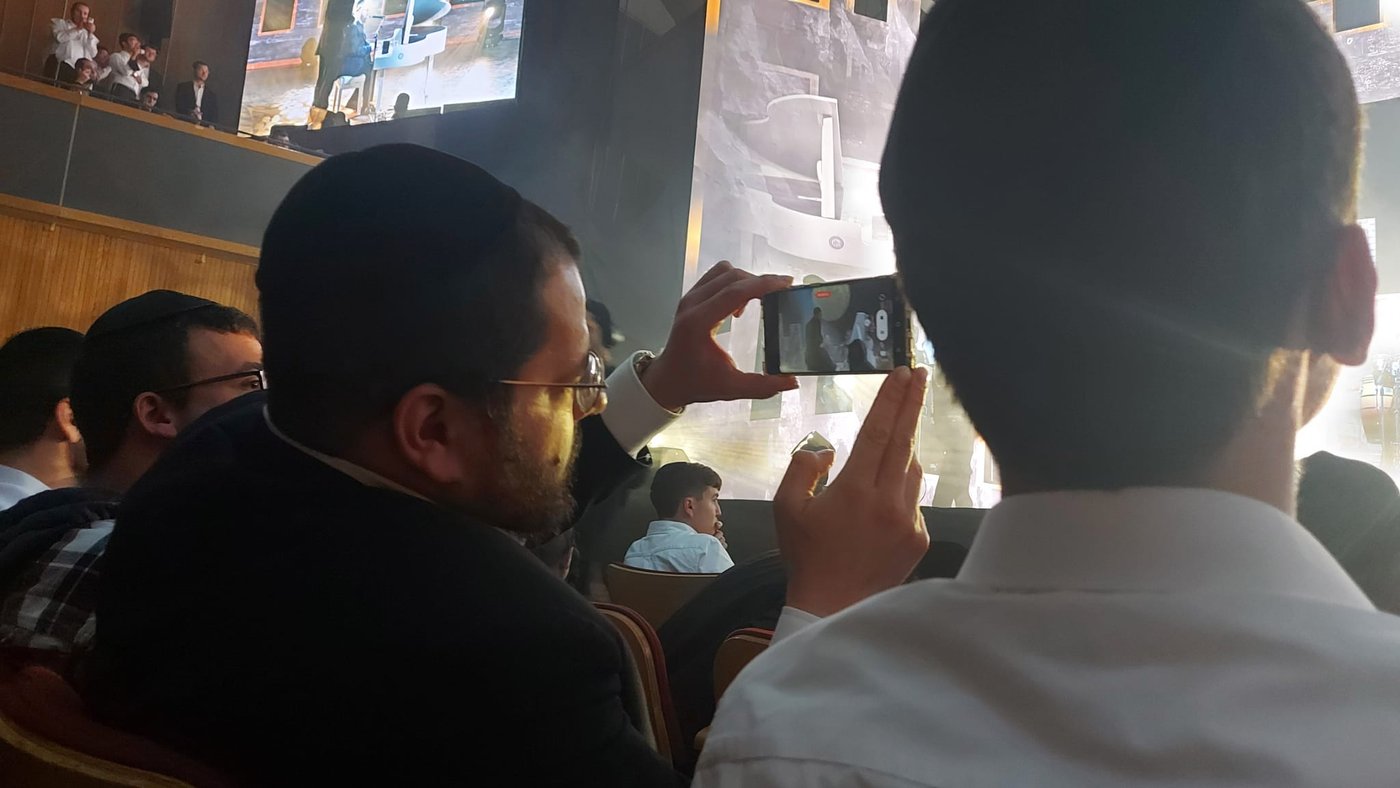 זופניק בכיכר • כל התמונות, הנייעס והחשיפות של השבוע