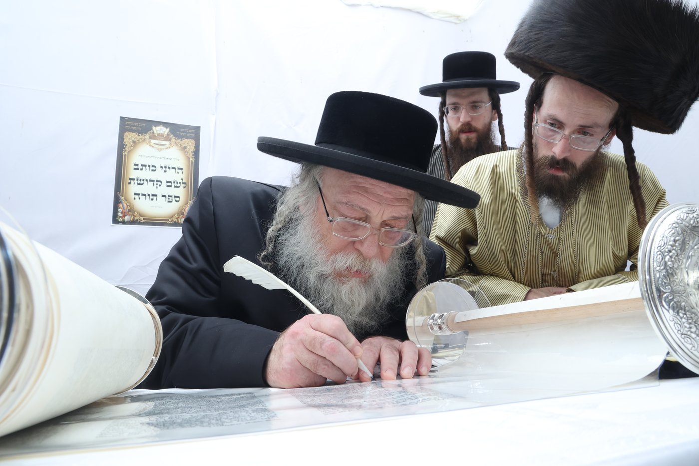 ה'וויטעפסק'ערס' חסמו את כיכר השבת | תיעוד 
