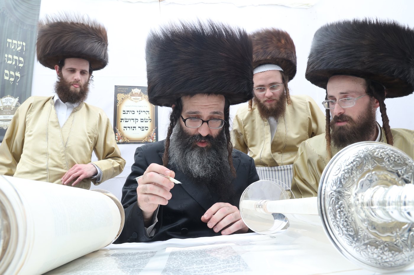 ה'וויטעפסק'ערס' חסמו את כיכר השבת | תיעוד 