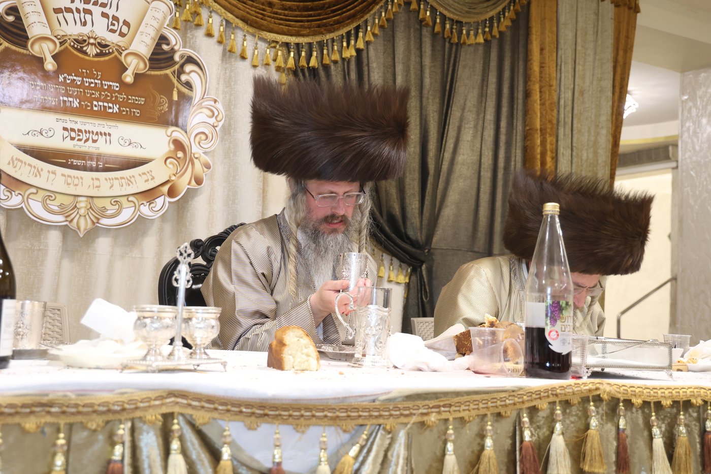 ה'וויטעפסק'ערס' חסמו את כיכר השבת | תיעוד 