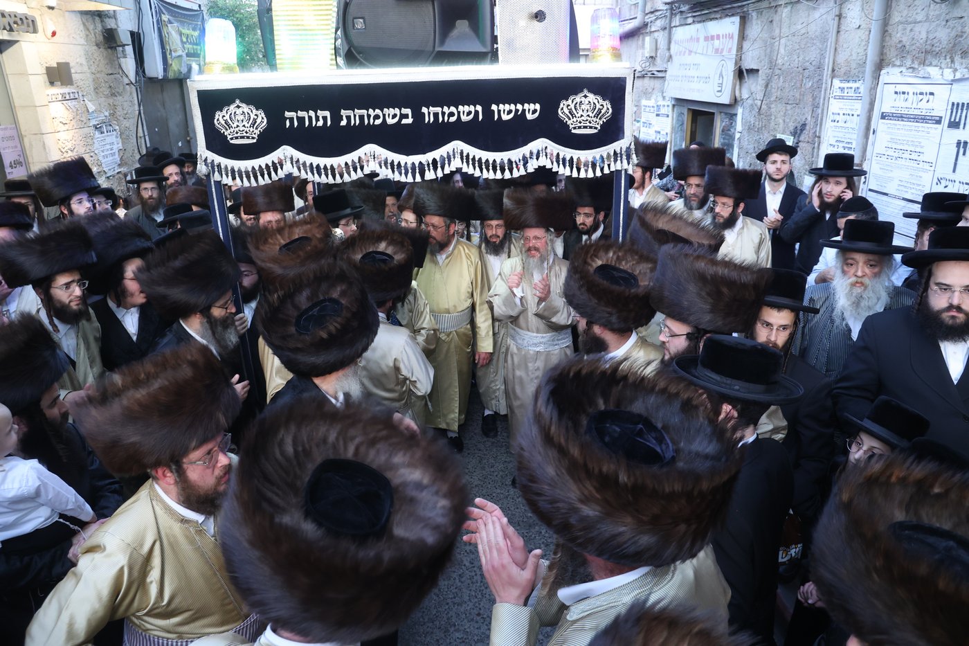 ה'וויטעפסק'ערס' חסמו את כיכר השבת | תיעוד 