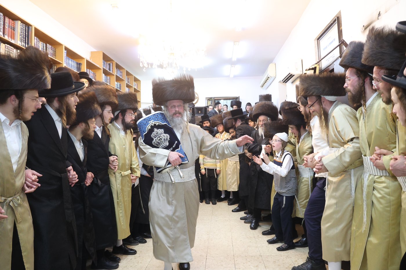 ה'וויטעפסק'ערס' חסמו את כיכר השבת | תיעוד 