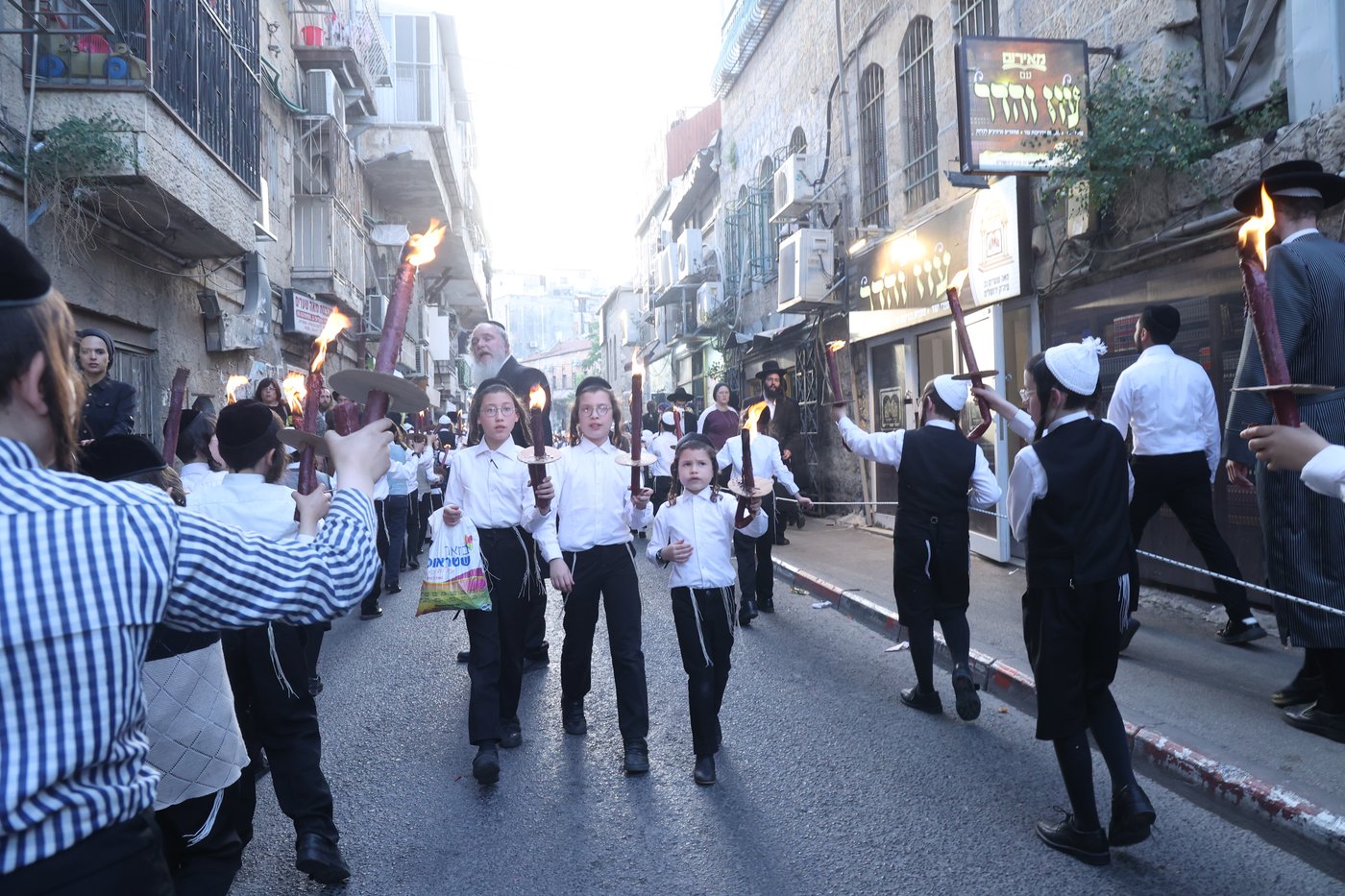 ה'וויטעפסק'ערס' חסמו את כיכר השבת | תיעוד 