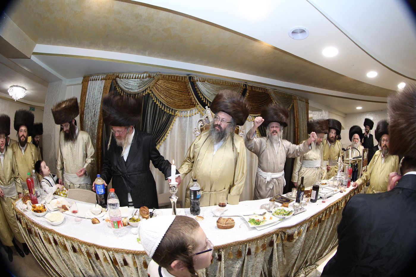 ה'וויטעפסק'ערס' חסמו את כיכר השבת | תיעוד 