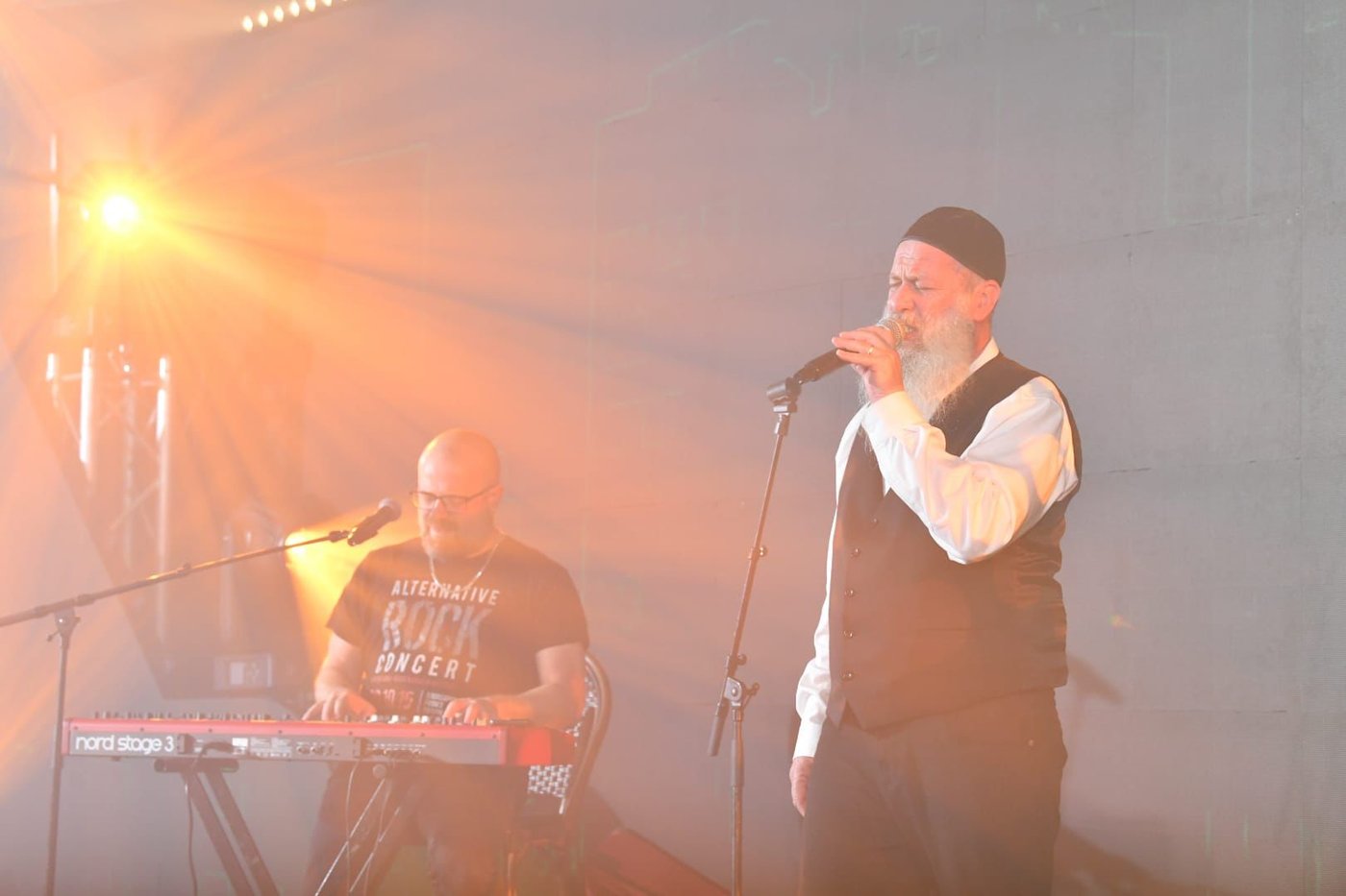 מסיבת הפתעה בקונספט של טרמינל ומטוסים