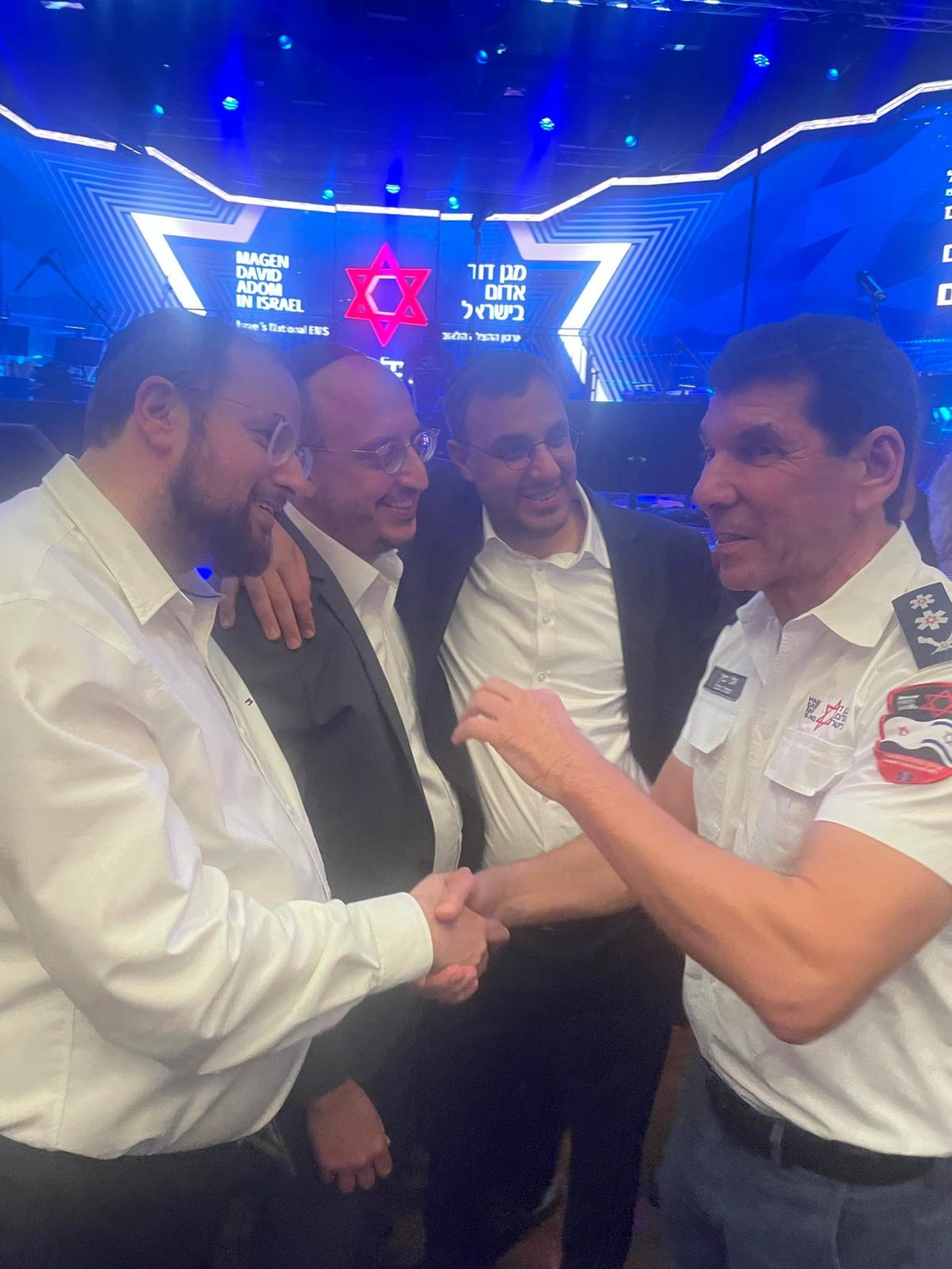 זופניק בכיכר • כל התמונות, הנייעס והחשיפות של השבוע