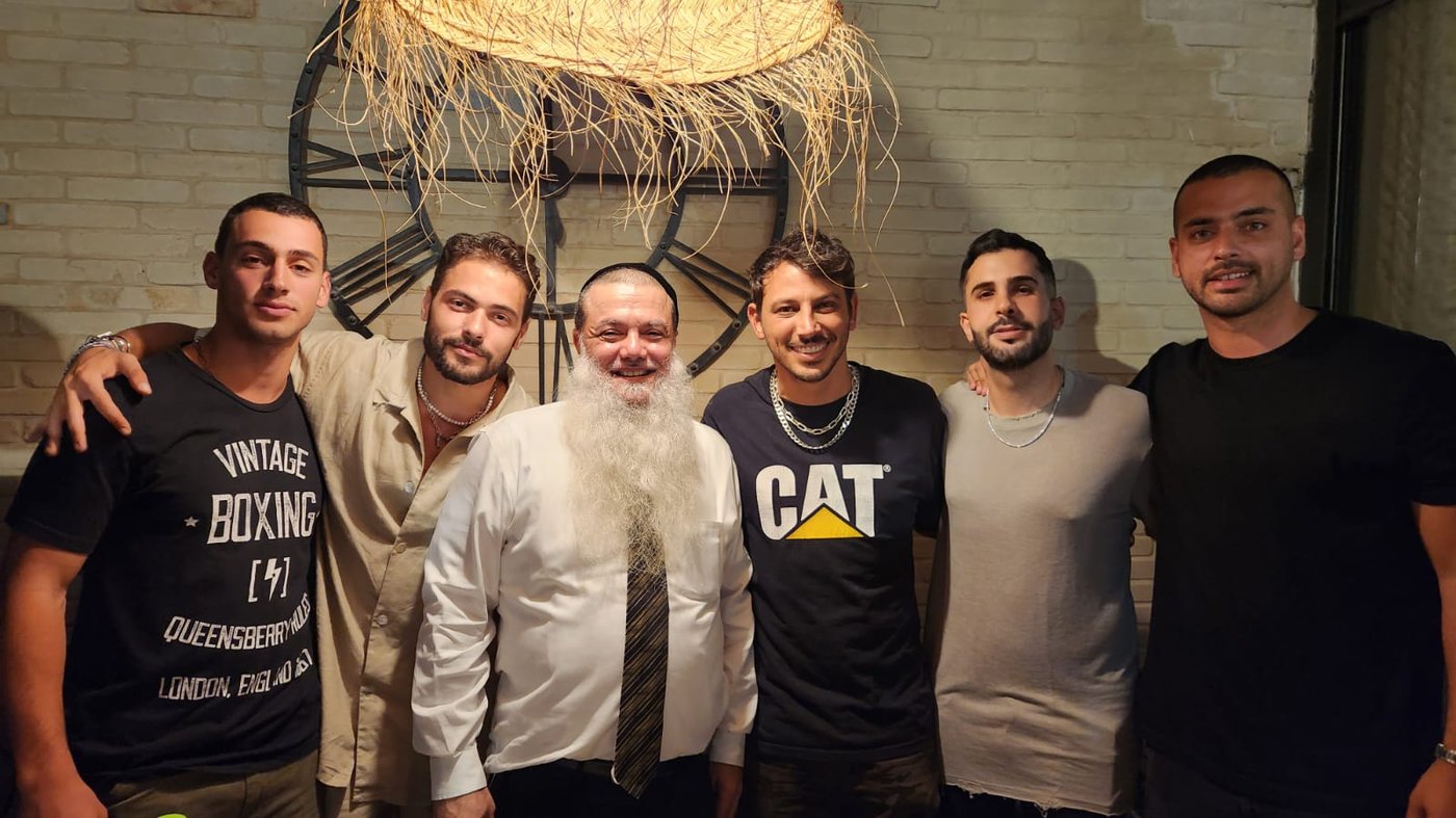 זופניק בכיכר • כל התמונות, הנייעס והחשיפות של השבוע
