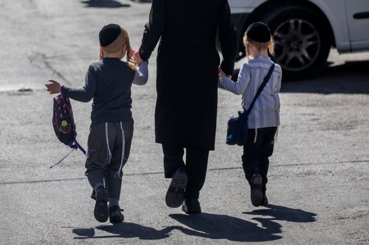 ילדים קטנים בדרך לחיידר | ארכיון, למצולמים אין קשר לכתבה