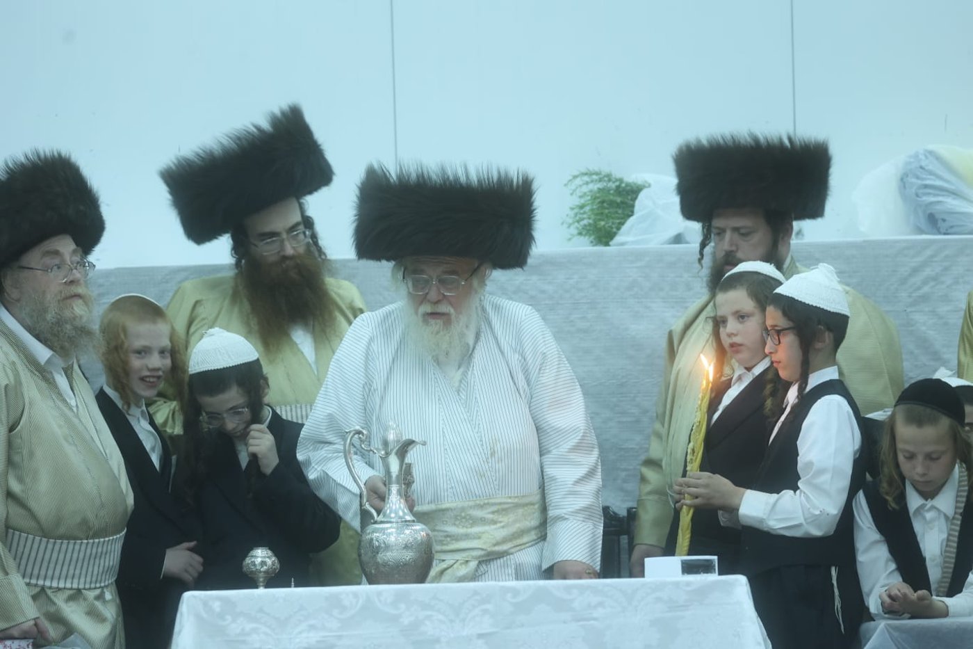 היסטוריה: האדמו"ר מתולדות אהרן שבת לראשונה באלעד
