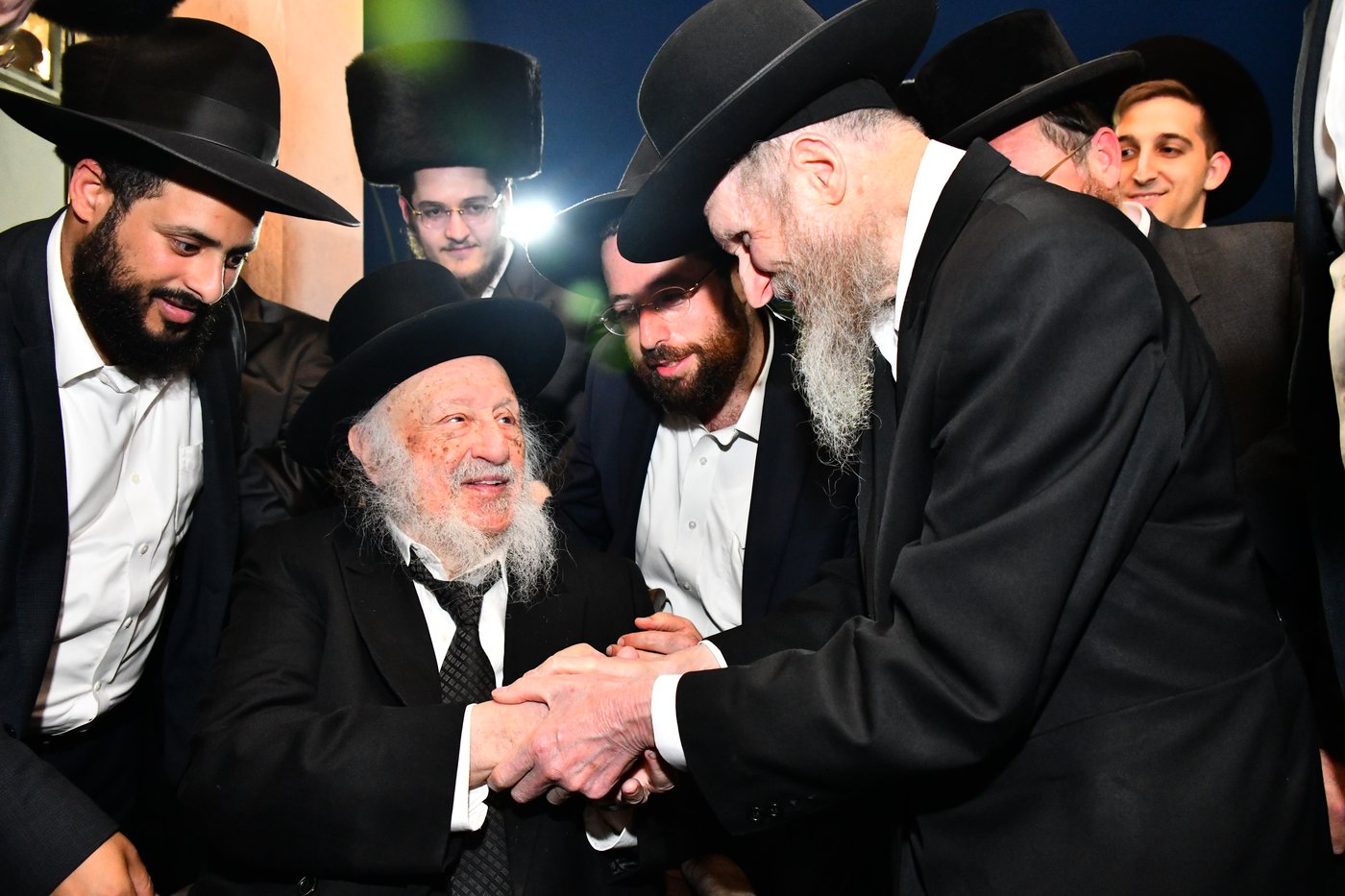 גדולי ישראל, ראשי ישיבות ורבנים בחתונת בן הגרח״א קאופמן יו"ר ועד הישיבות