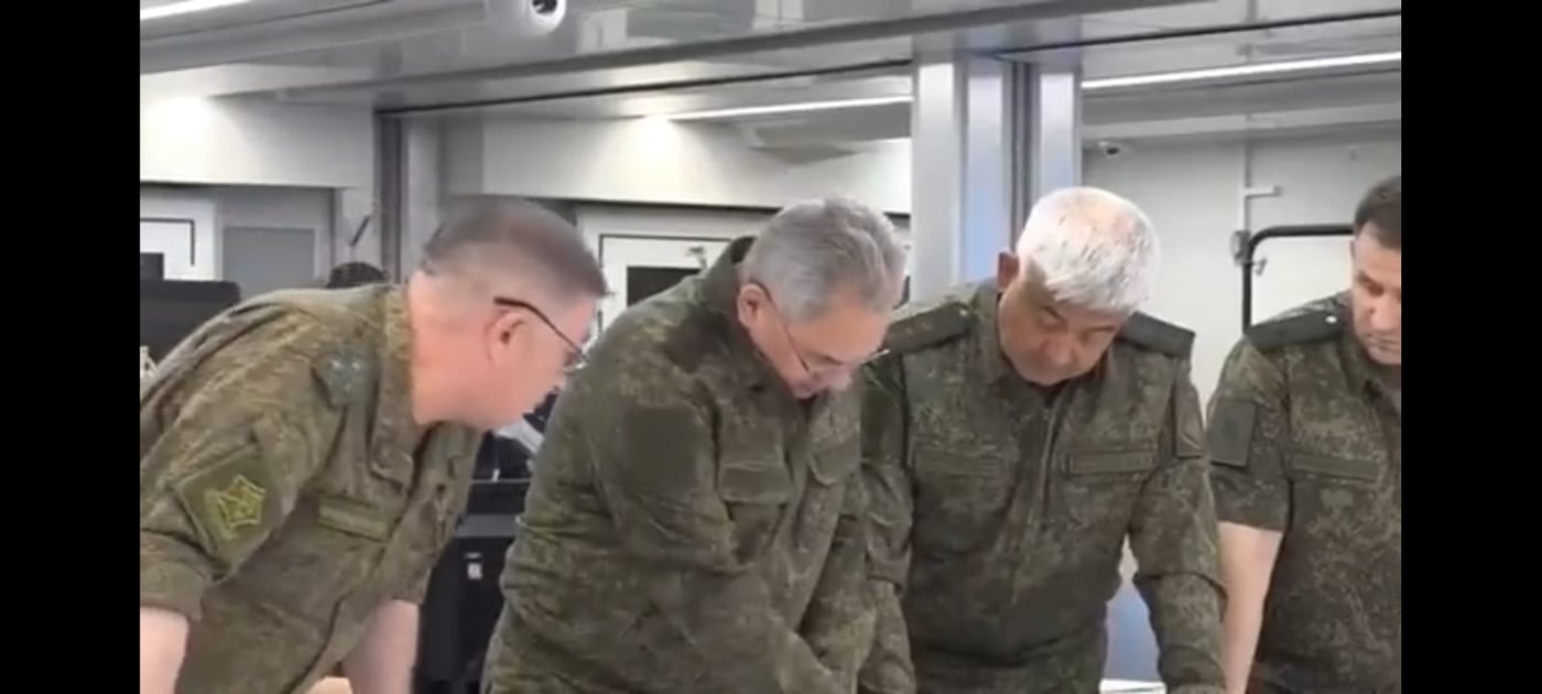 הופעה ראשונה בציבור: כך נראה שר ההגנה הרוסי לאחר ניסיון ההפיכה
