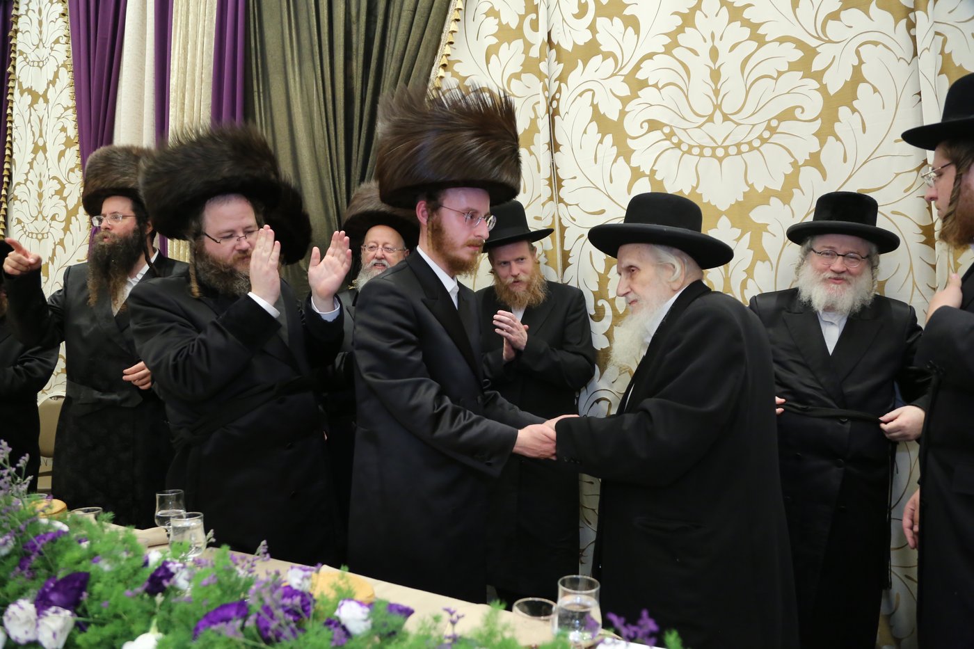 שמחת נישואי בת הגה"צ מדראהביטש זצ"ל עם בן הרב שמואל יאקאב